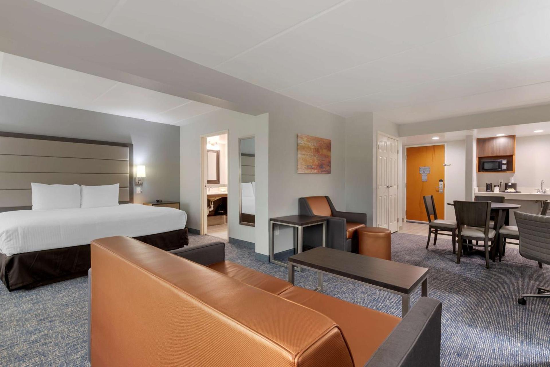 Best Western Plus McAllen Airport Hotel photo 17