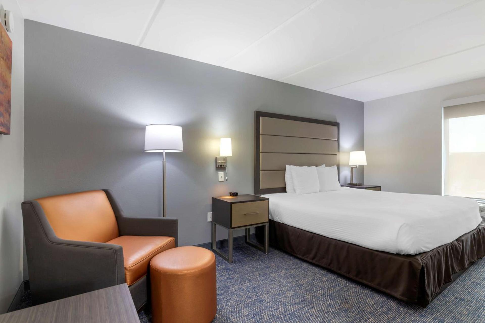 Best Western Plus McAllen Airport Hotel photo 21