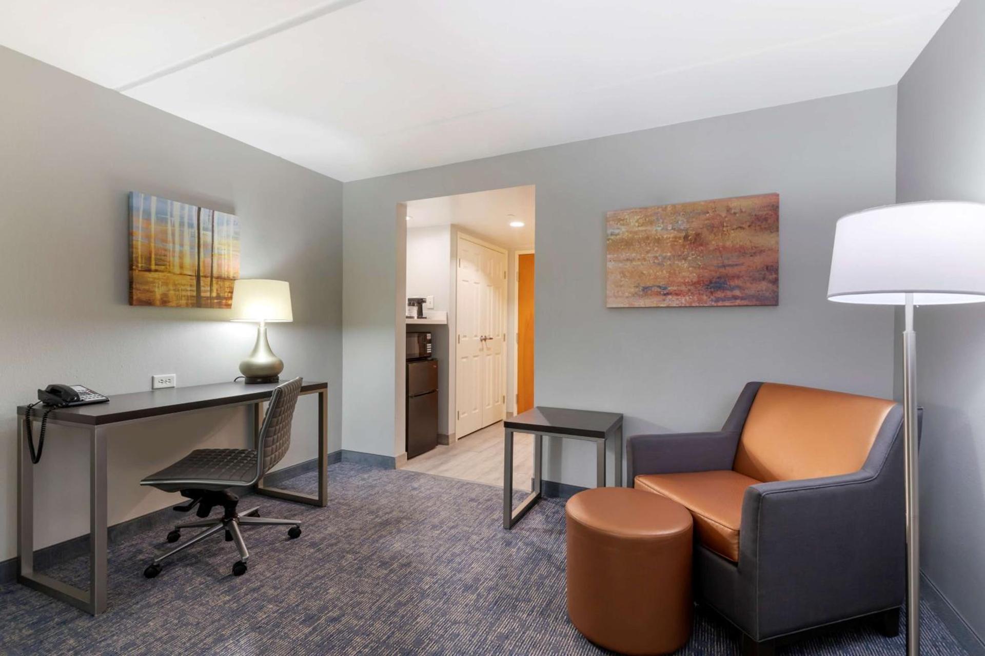 Best Western Plus McAllen Airport Hotel photo 10