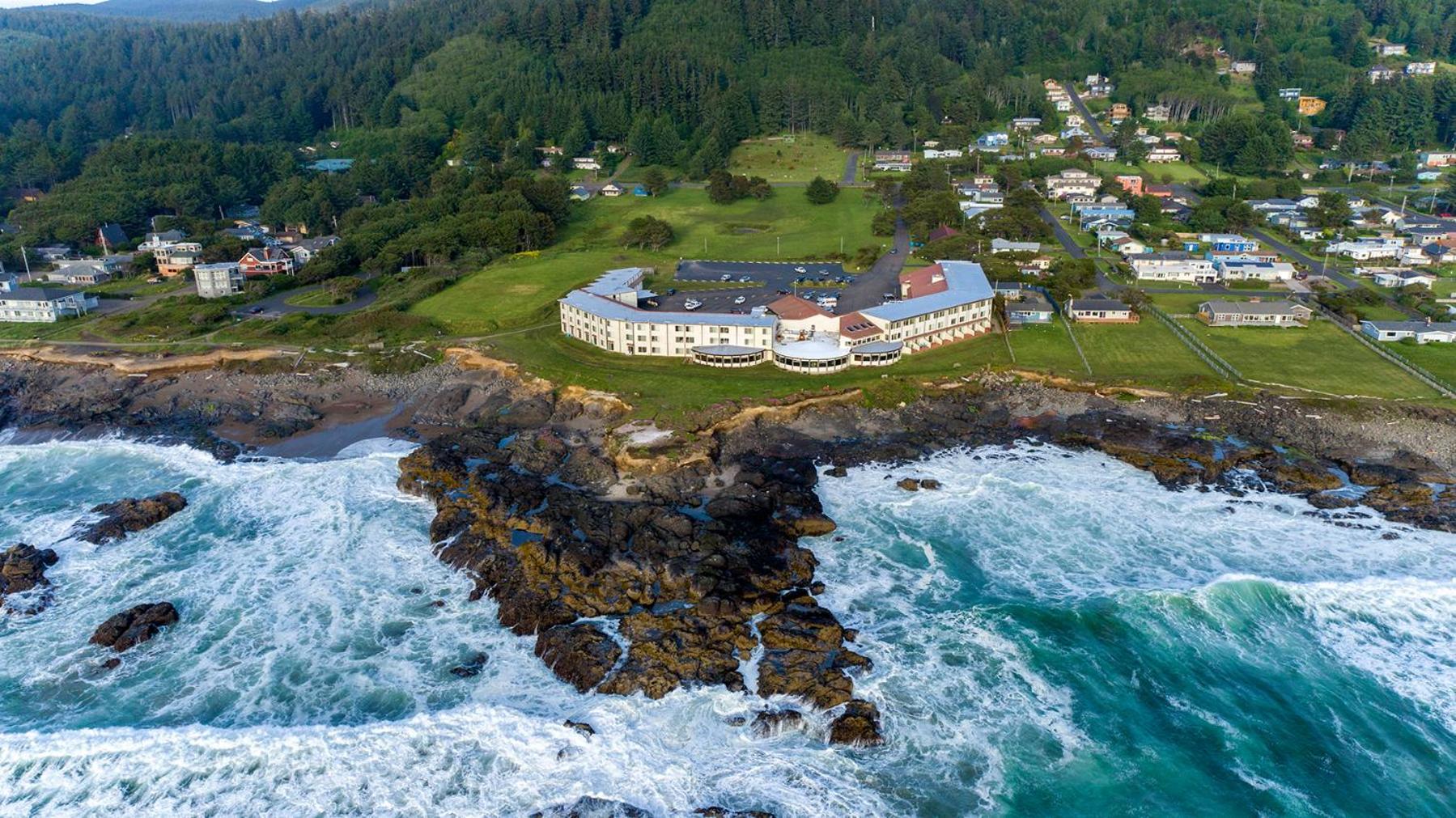 Adobe Resort — hotel in Yachats