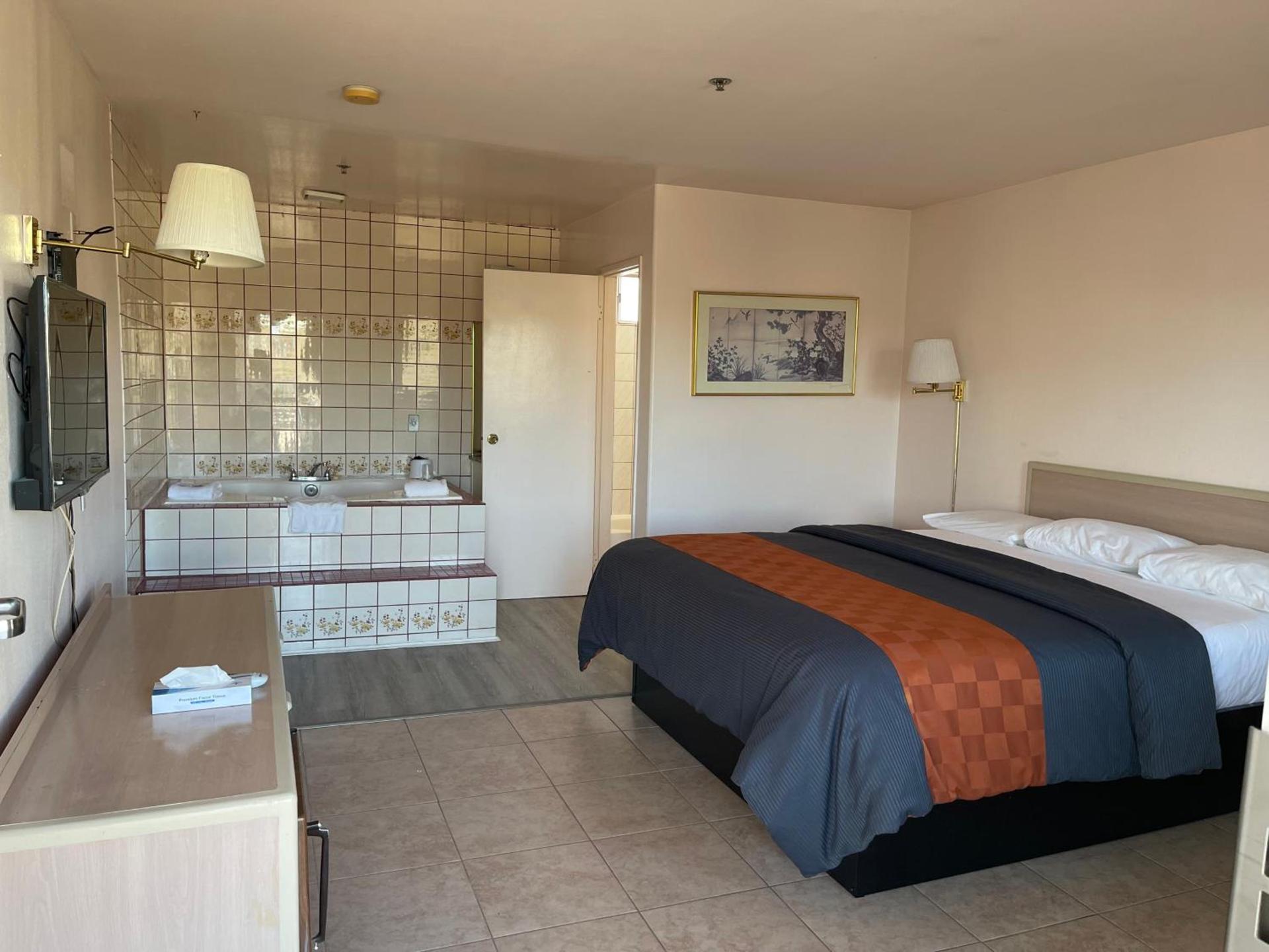 Diamond Inn photo 5