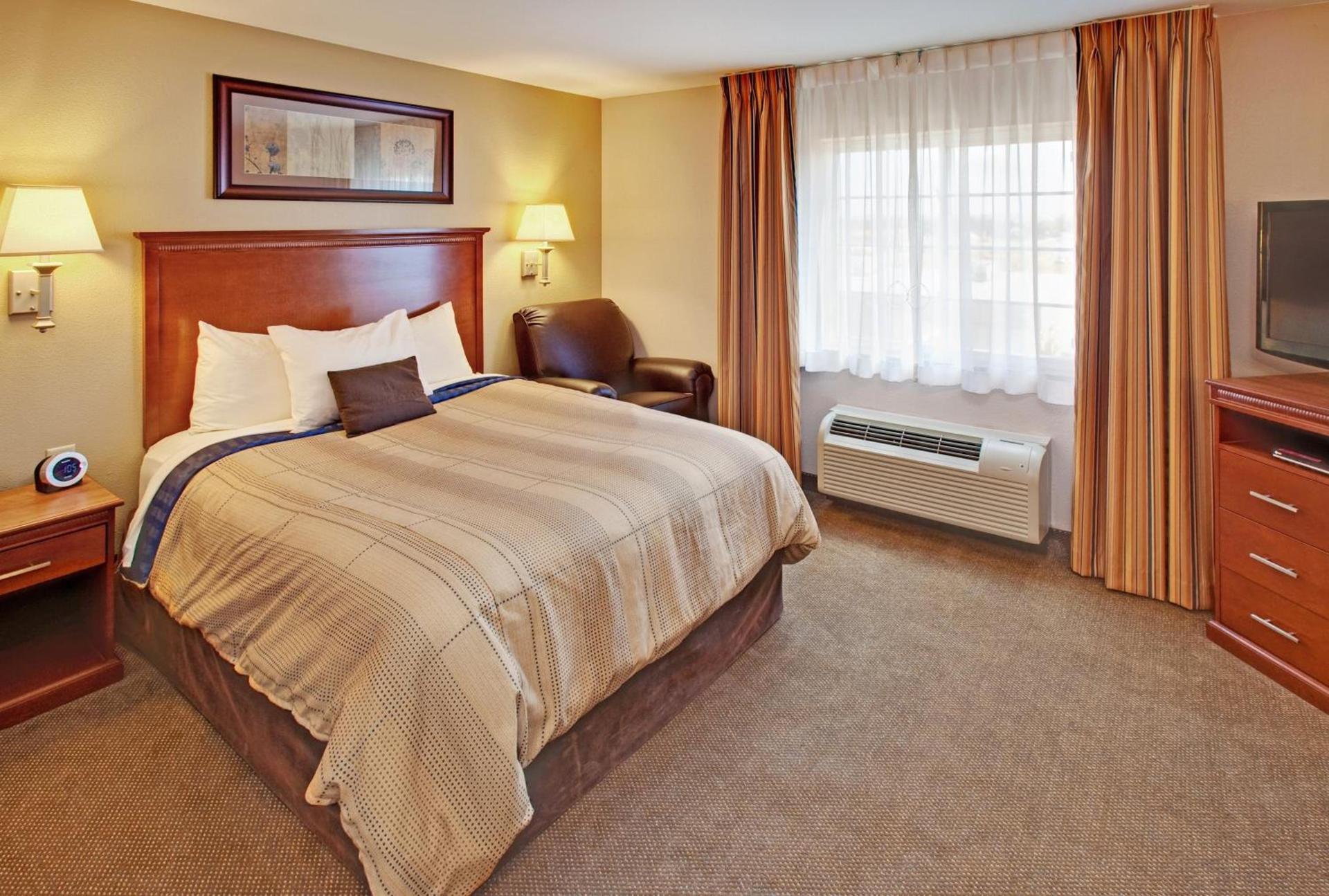 Candlewood Suites Williston by IHG photo 3