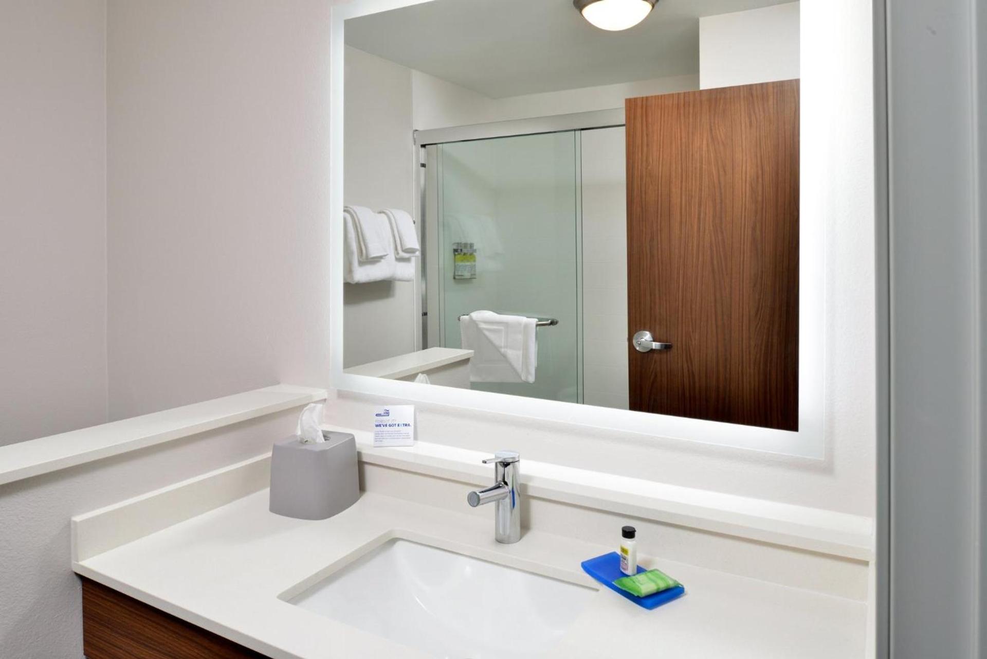 Holiday Inn Express Orlando - South Park by IHG photo 73