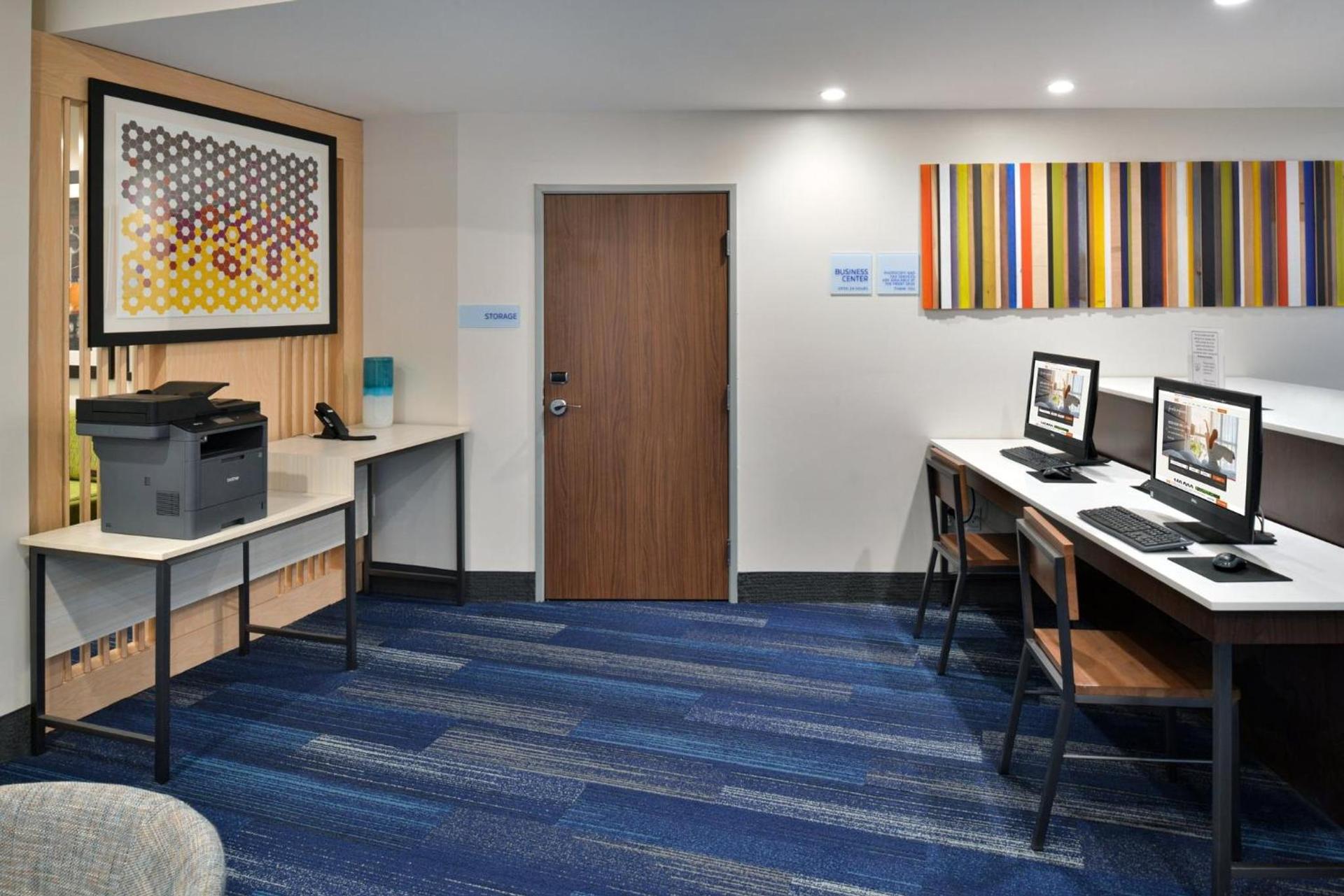 Holiday Inn Express Orlando - South Park by IHG photo 72