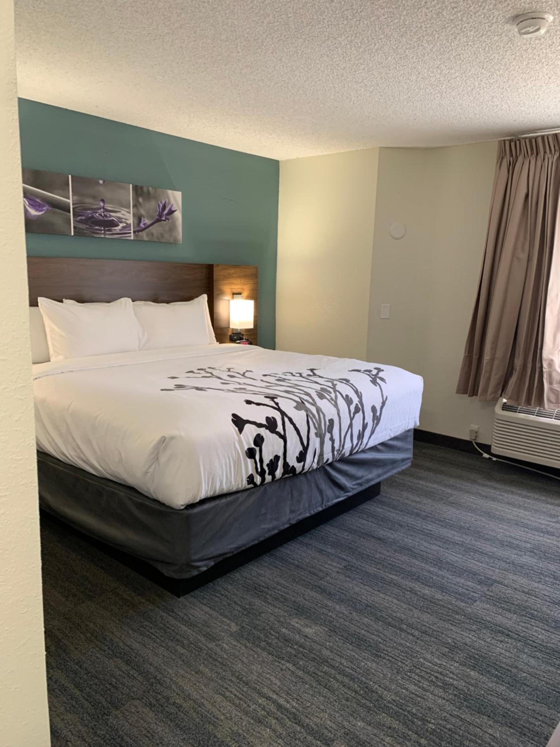 Sleep Inn & Suites California MD photo 2