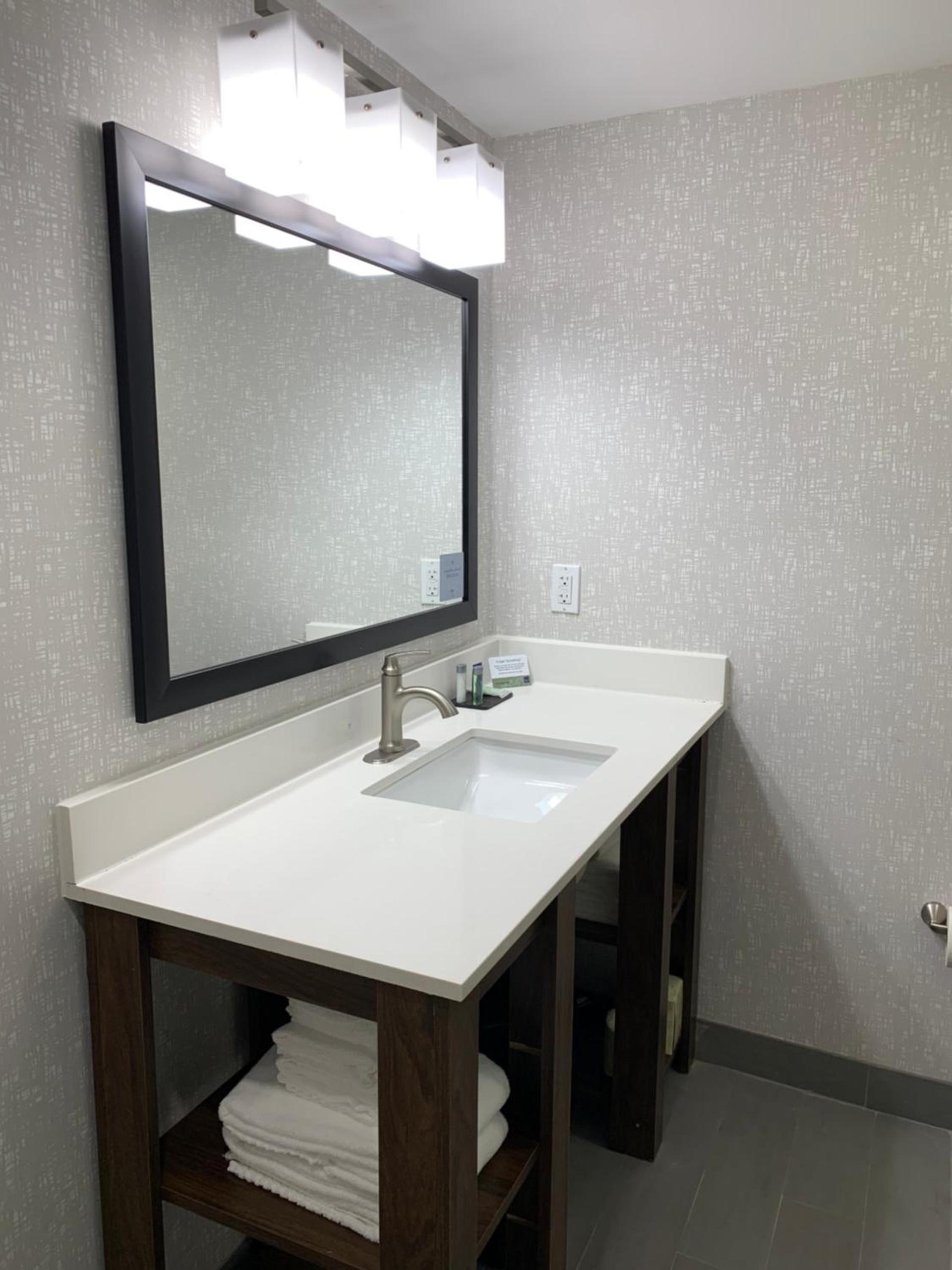 Sleep Inn & Suites California MD photo 31