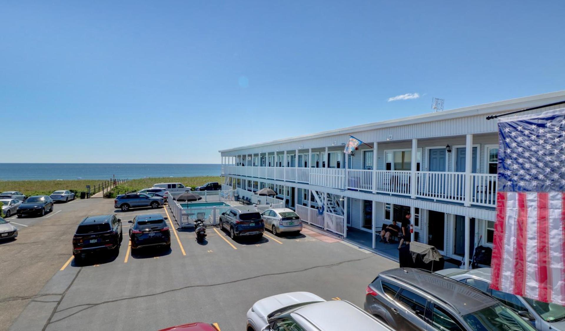 On the Beach Motel photo 4