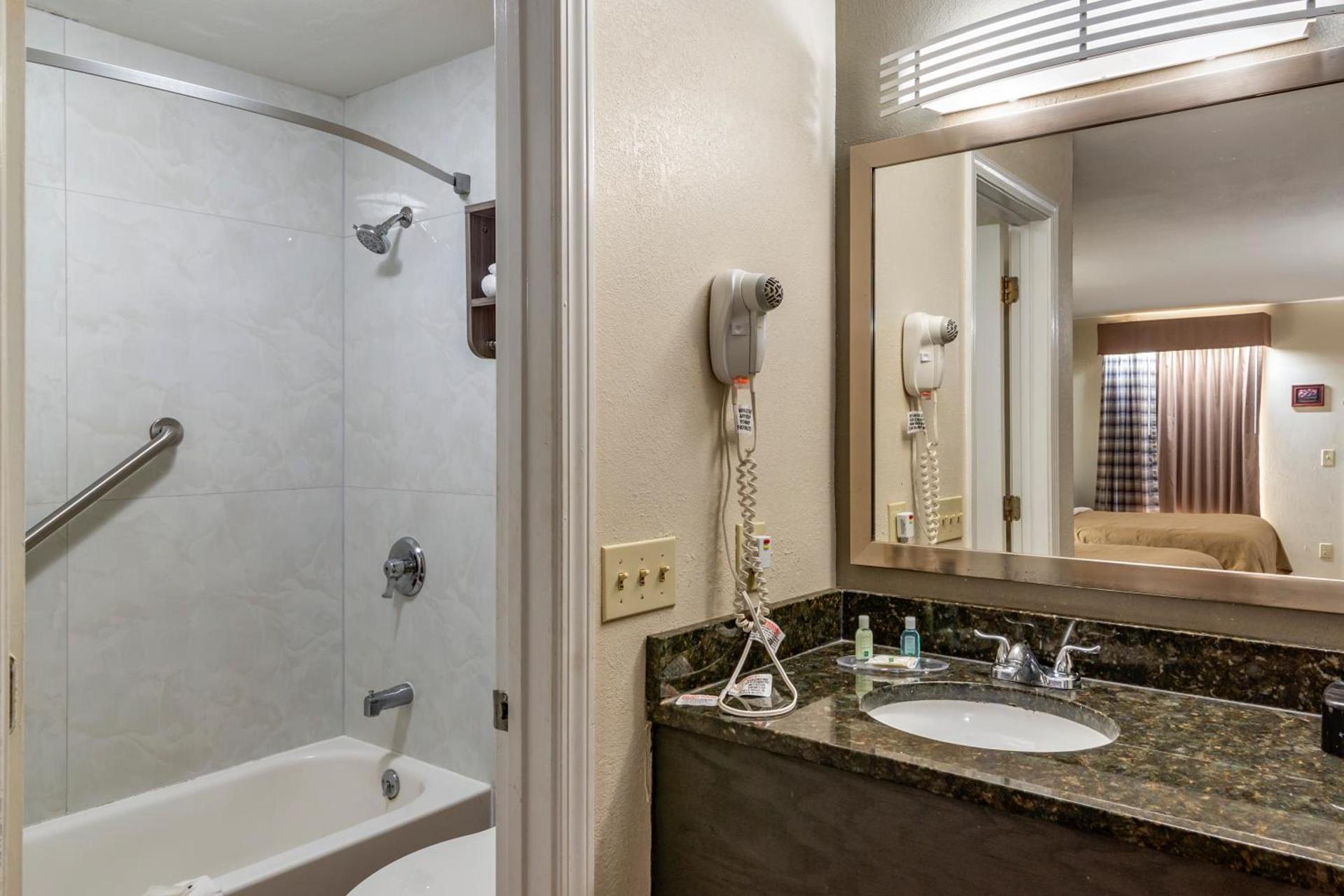 Quality Inn Conyers I-20 photo 33
