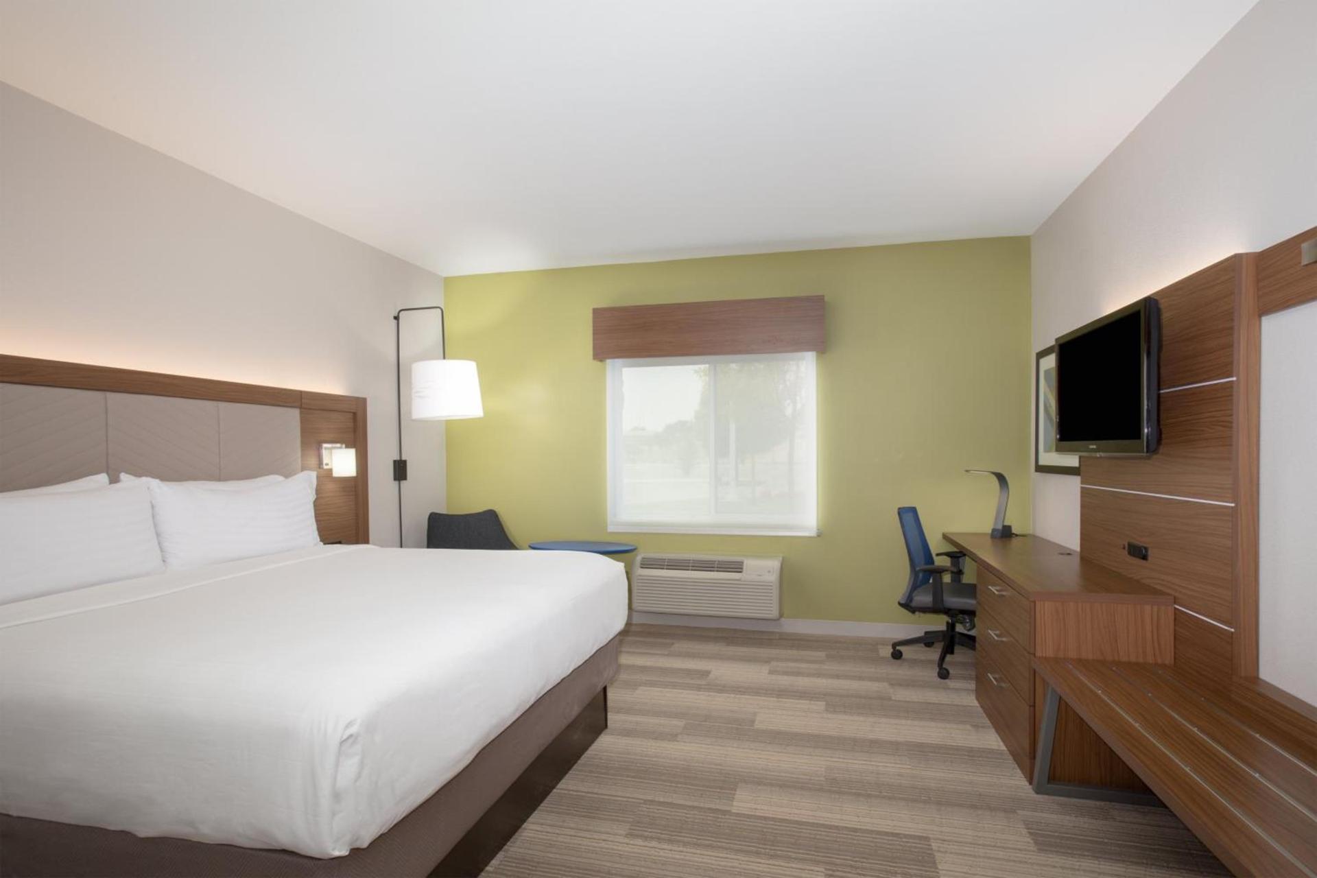Holiday Inn Express & Suites Amarillo by IHG photo 39