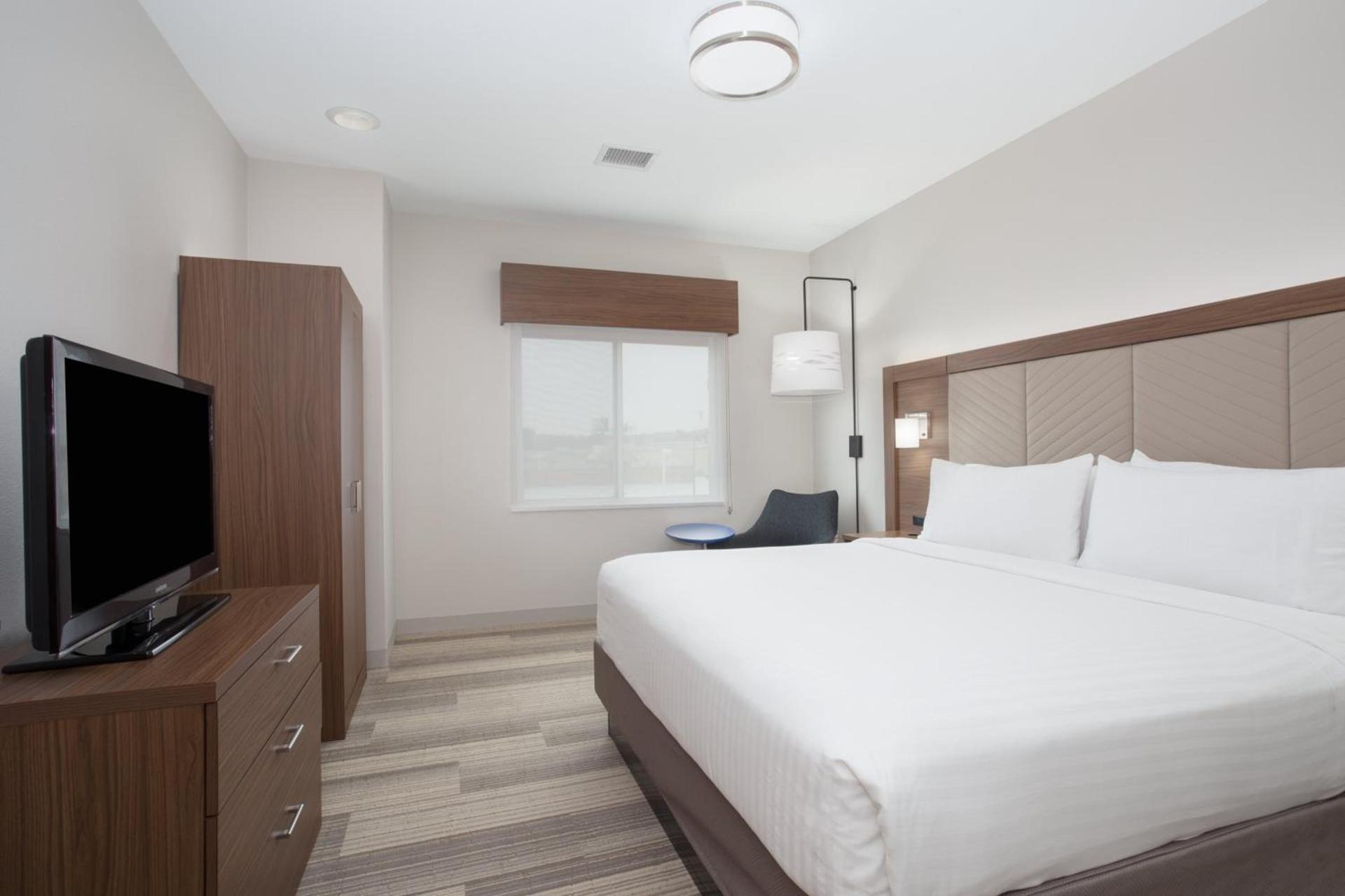 Holiday Inn Express & Suites Amarillo by IHG photo 43