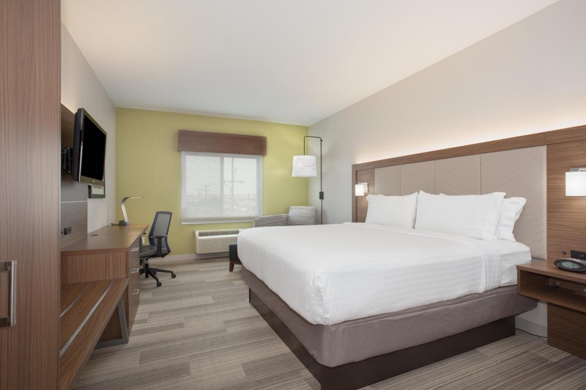 Holiday Inn Express & Suites Amarillo by IHG photo 42