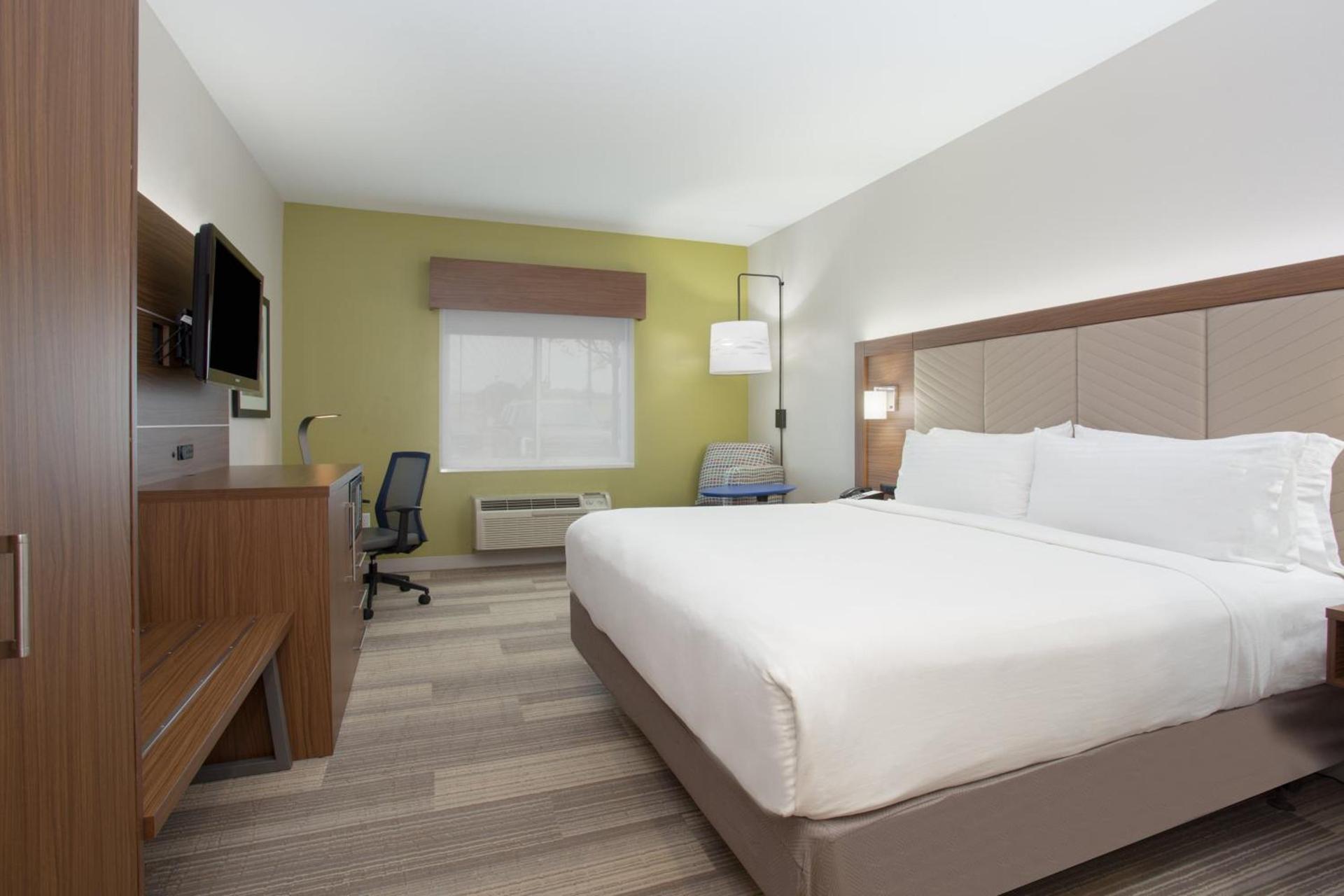 Holiday Inn Express & Suites Amarillo by IHG photo 47