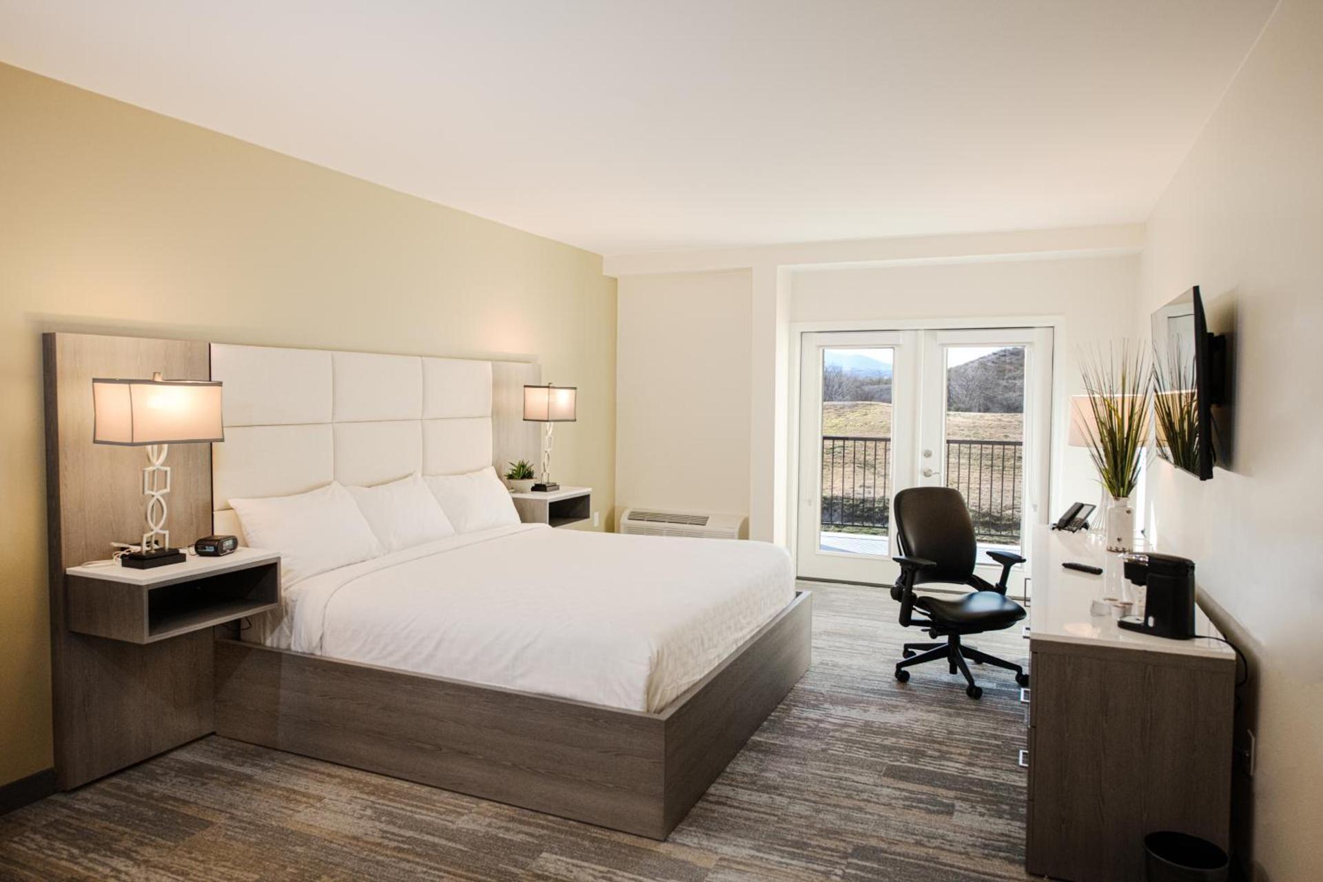Apache Gold Resort Hotel & Casino photo 29
