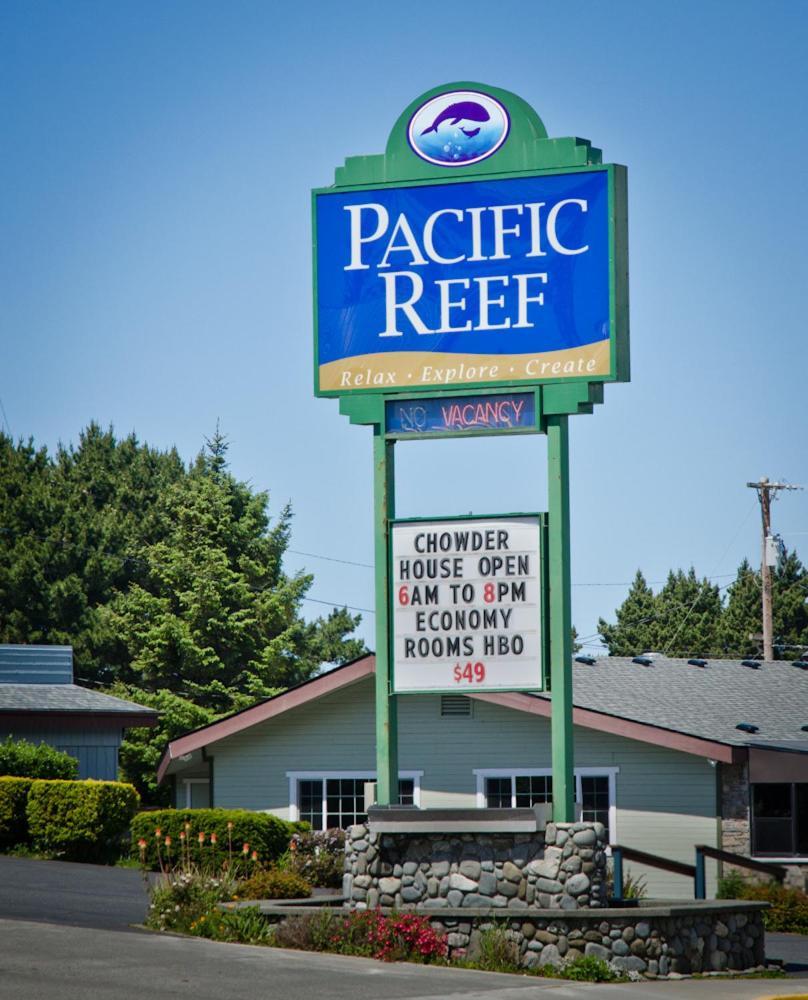 Pacific Reef Hotel & Light Show photo 19