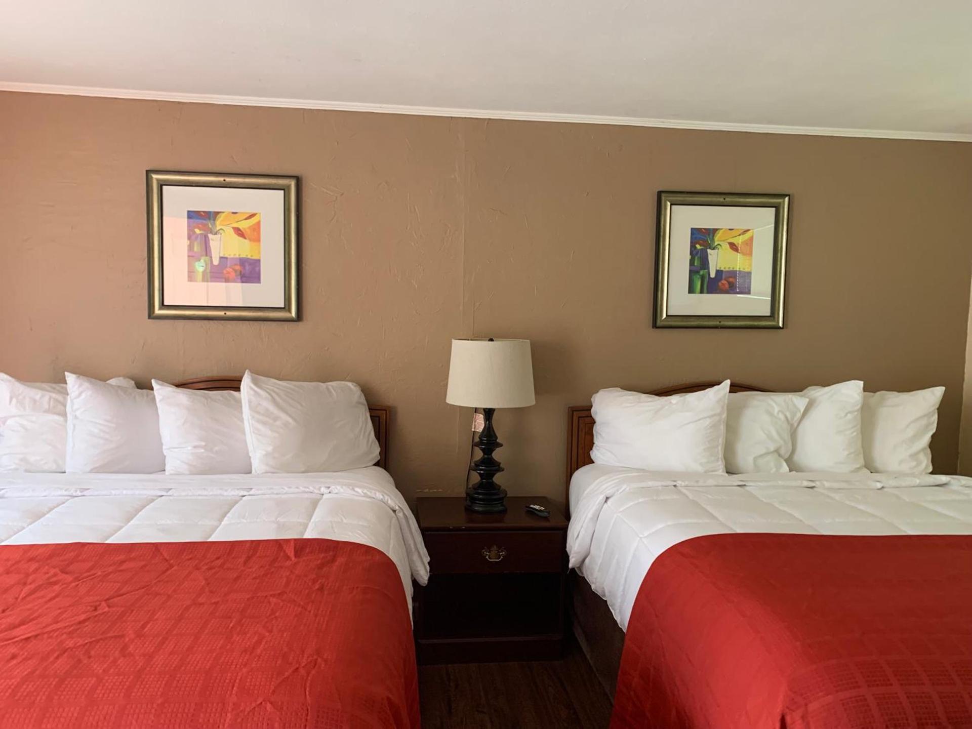 Beachway Motel photo 20