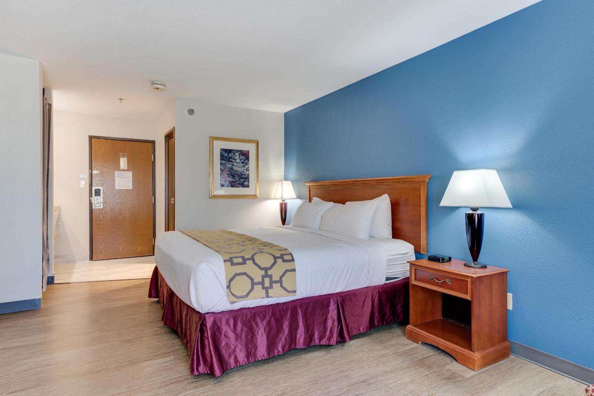 Baymont by Wyndham Salida photo 73