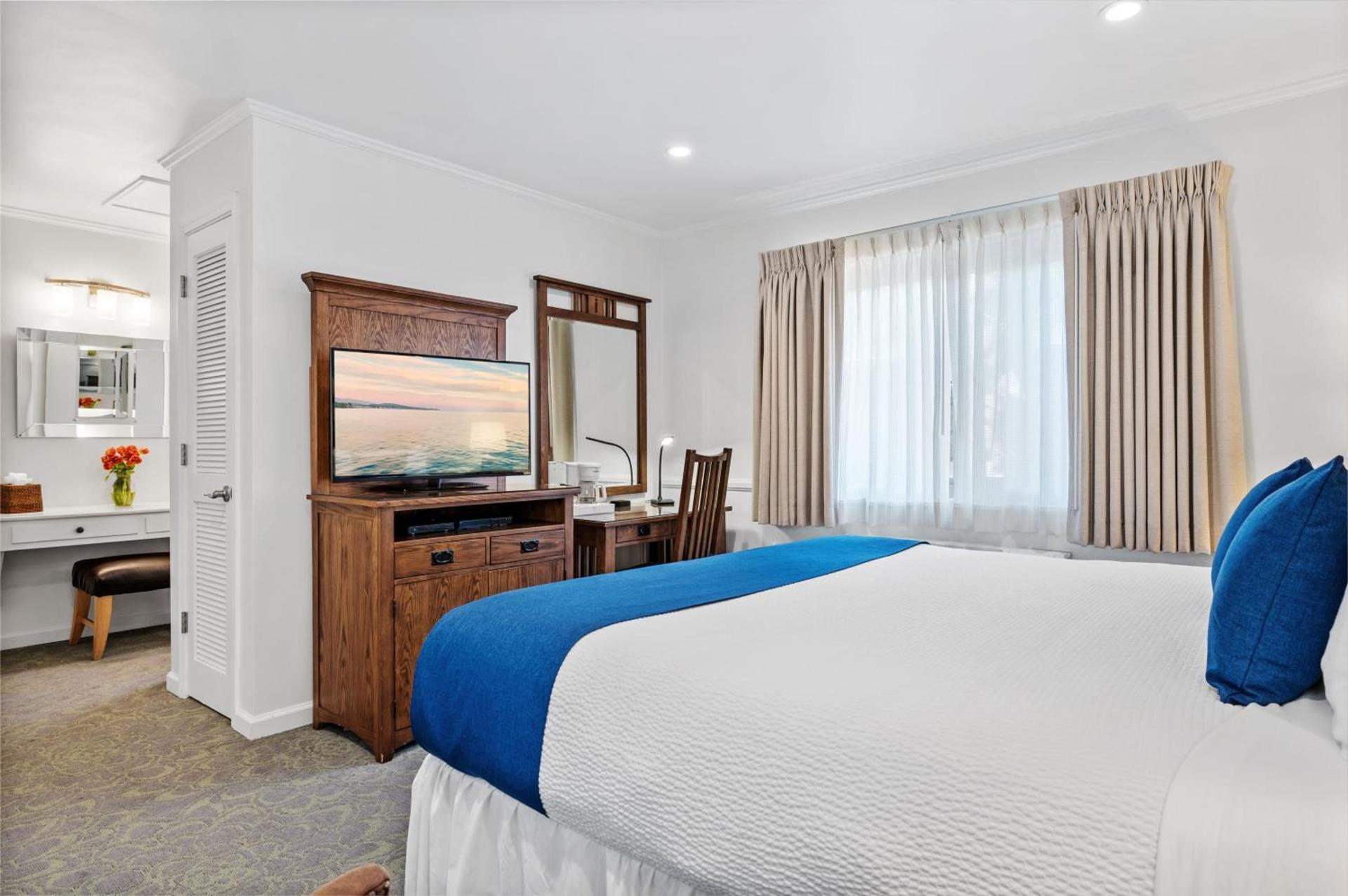 Inn by the Harbor photo 33