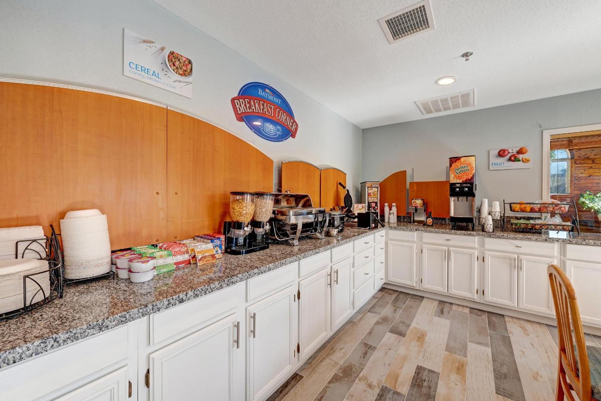 Baymont by Wyndham Salida photo 93