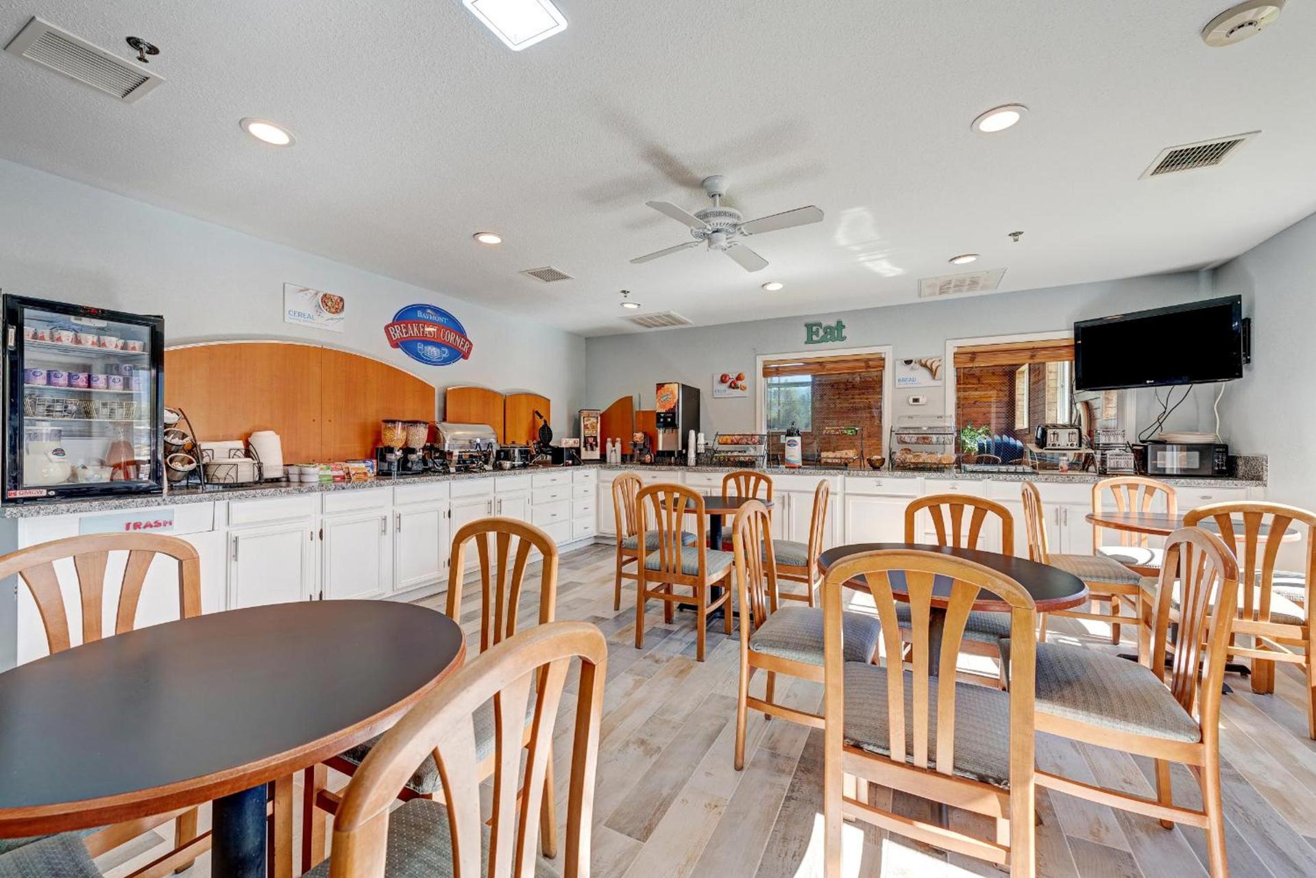 Baymont by Wyndham Salida photo 90