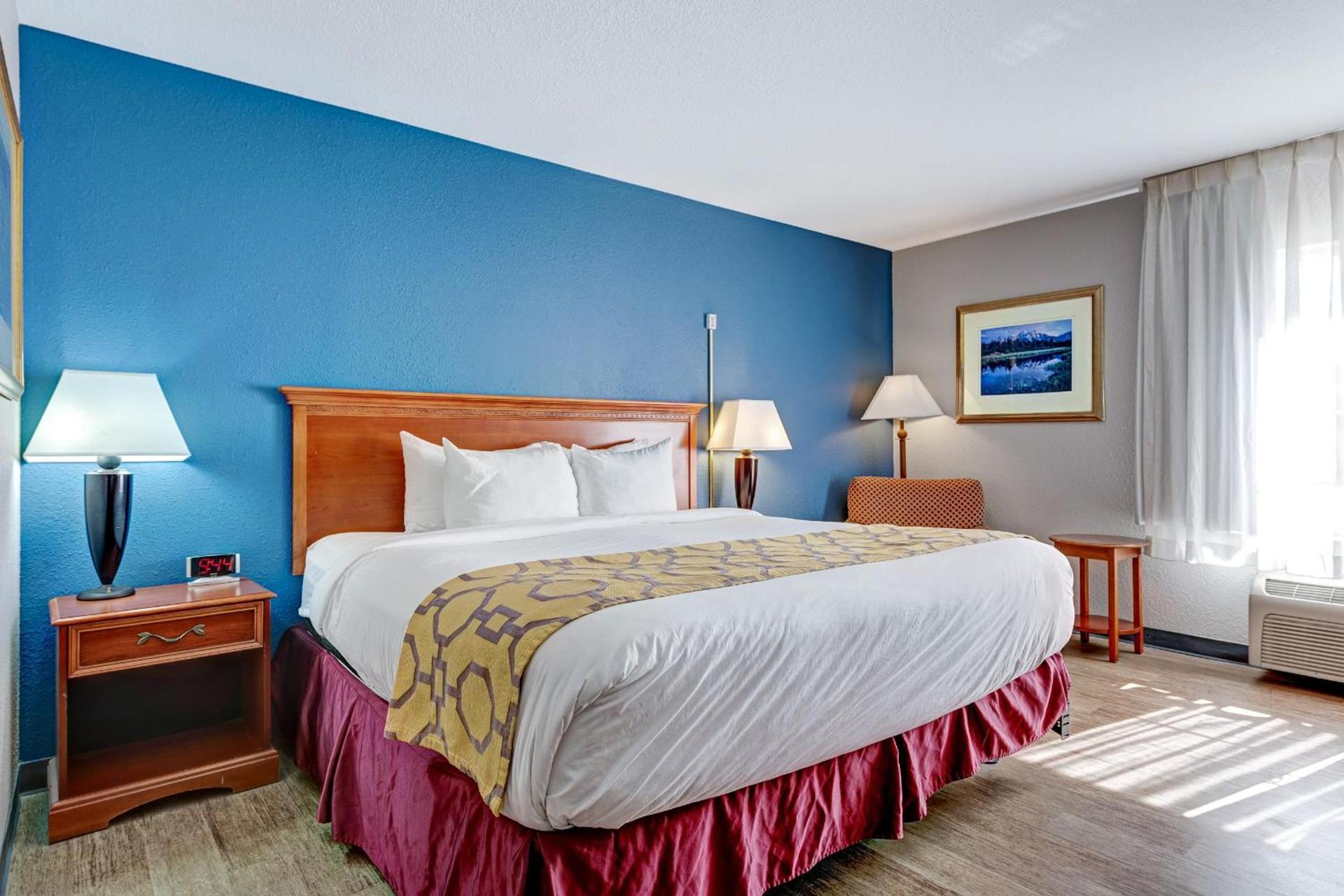 Baymont by Wyndham Salida photo 98