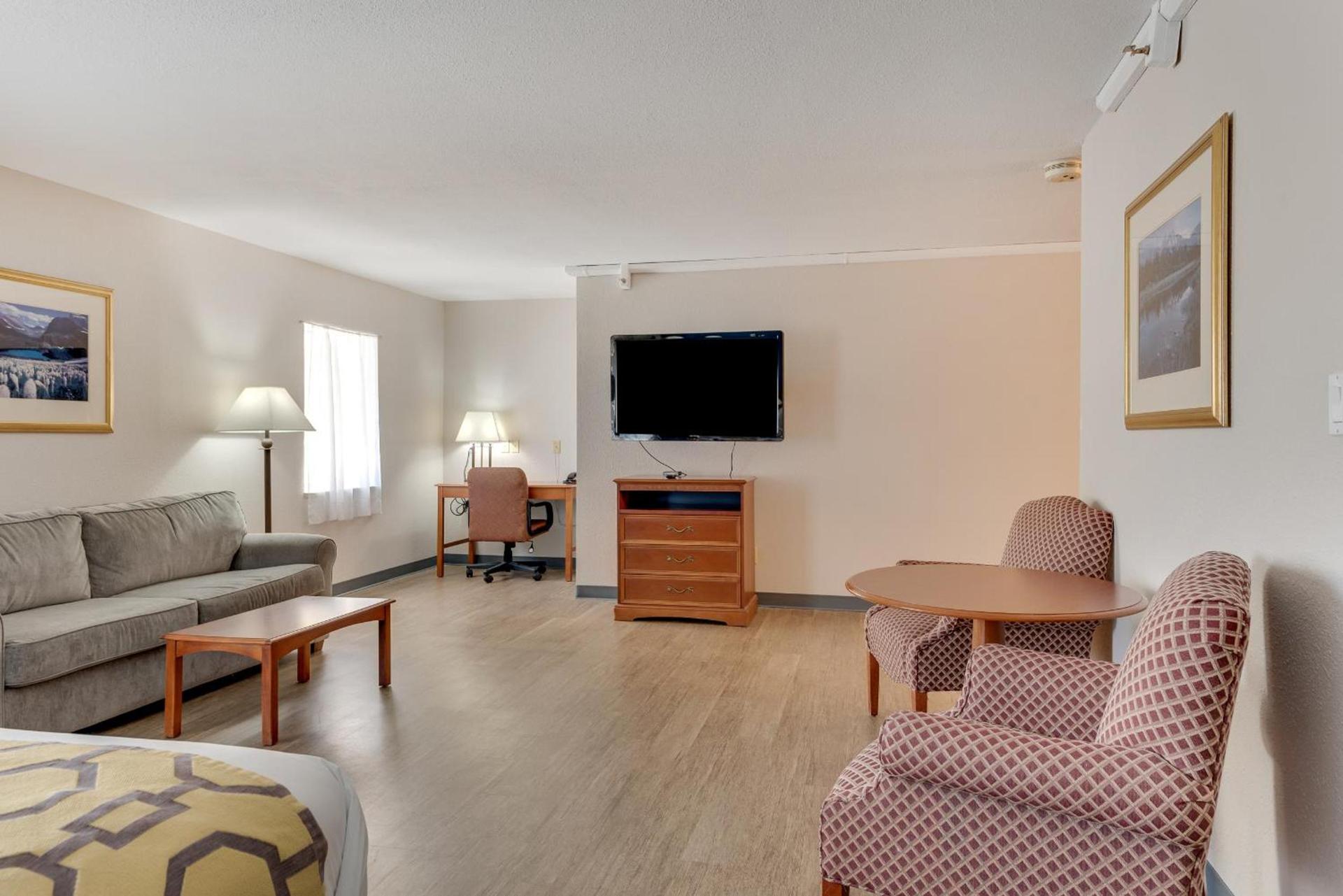 Baymont by Wyndham Salida photo 97