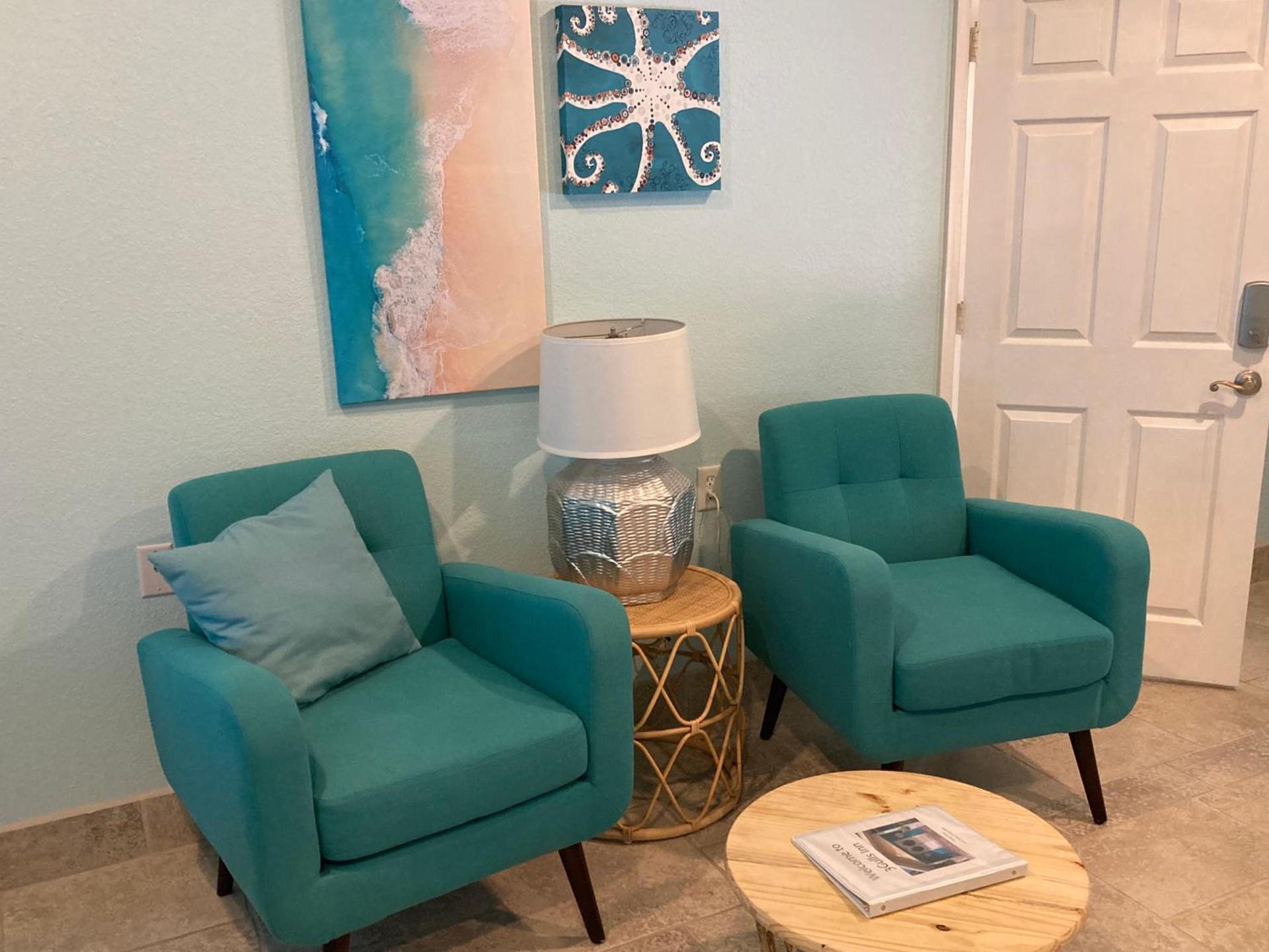 3Gulls Inn Ozona-Boutique Hotel-Steps from Restaurants & Brewery-SwimSpa Pool-Pet Friendly photo 13