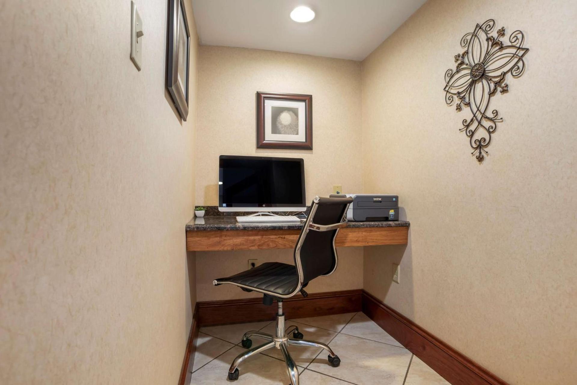 Best Western Vicksburg photo 24