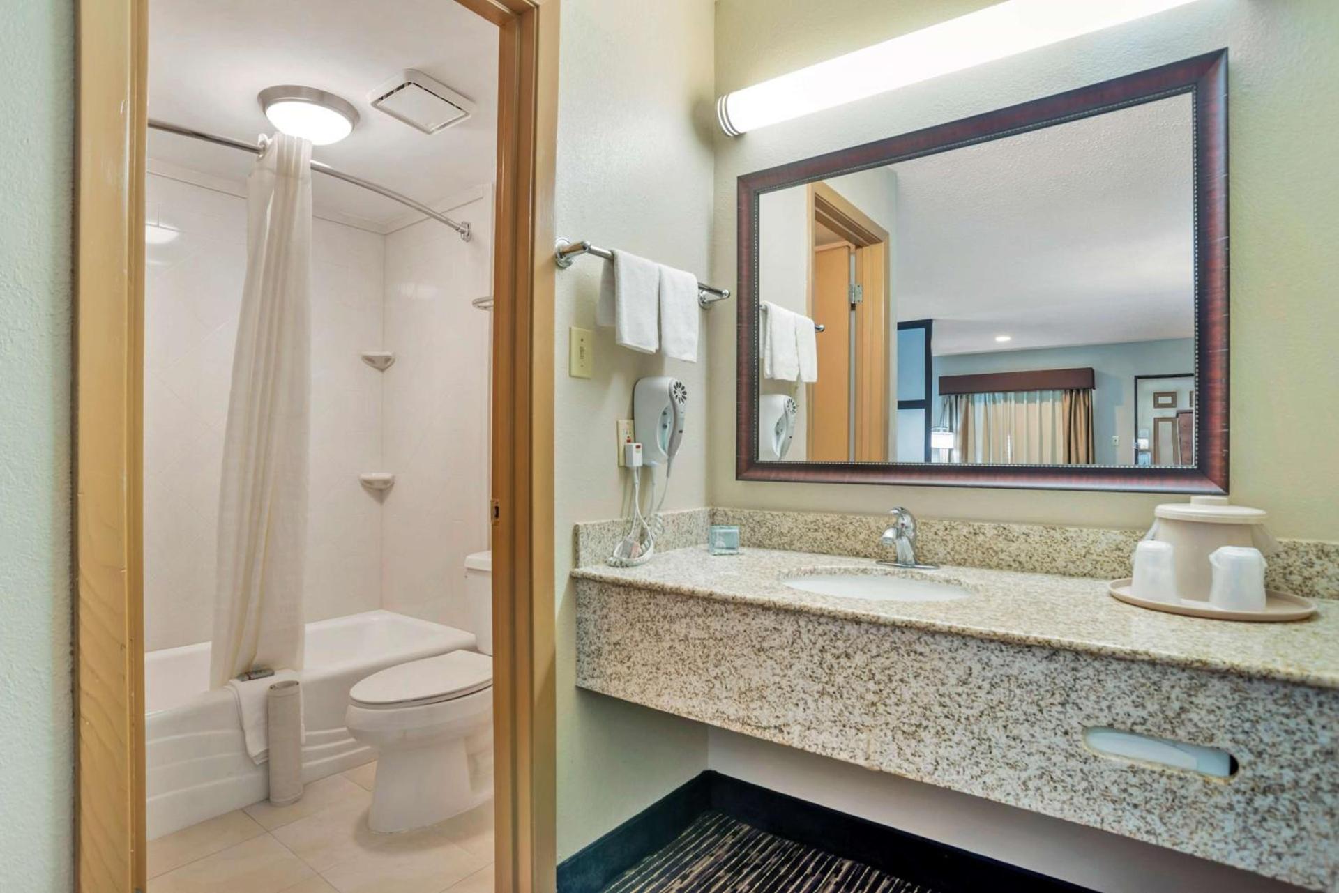 Best Western Vicksburg photo 18