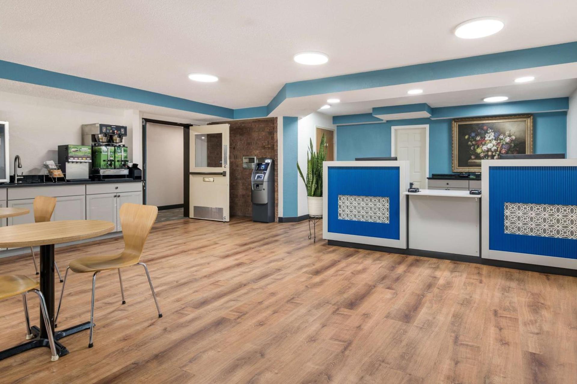 SureStay by Best Western Lewiston Auburn Area photo 5