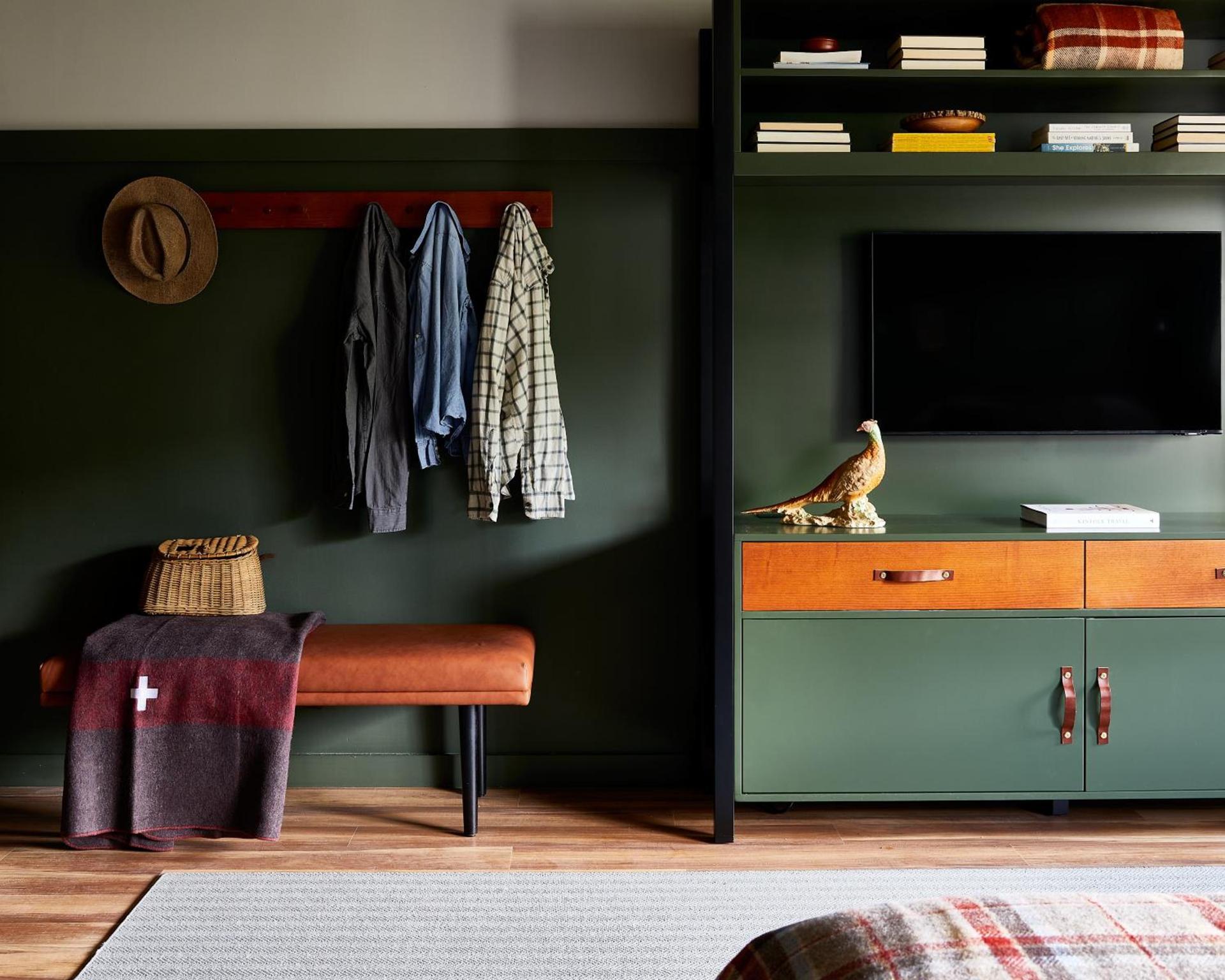 Hunter Lodge, a Bluebird by Lark photo 57