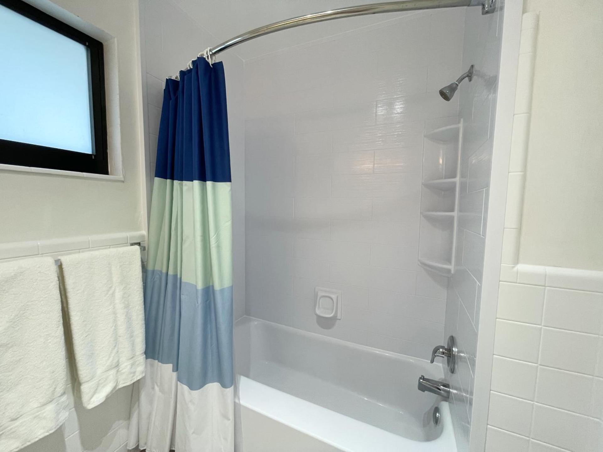 Tropic Isle Beach Resort photo 54