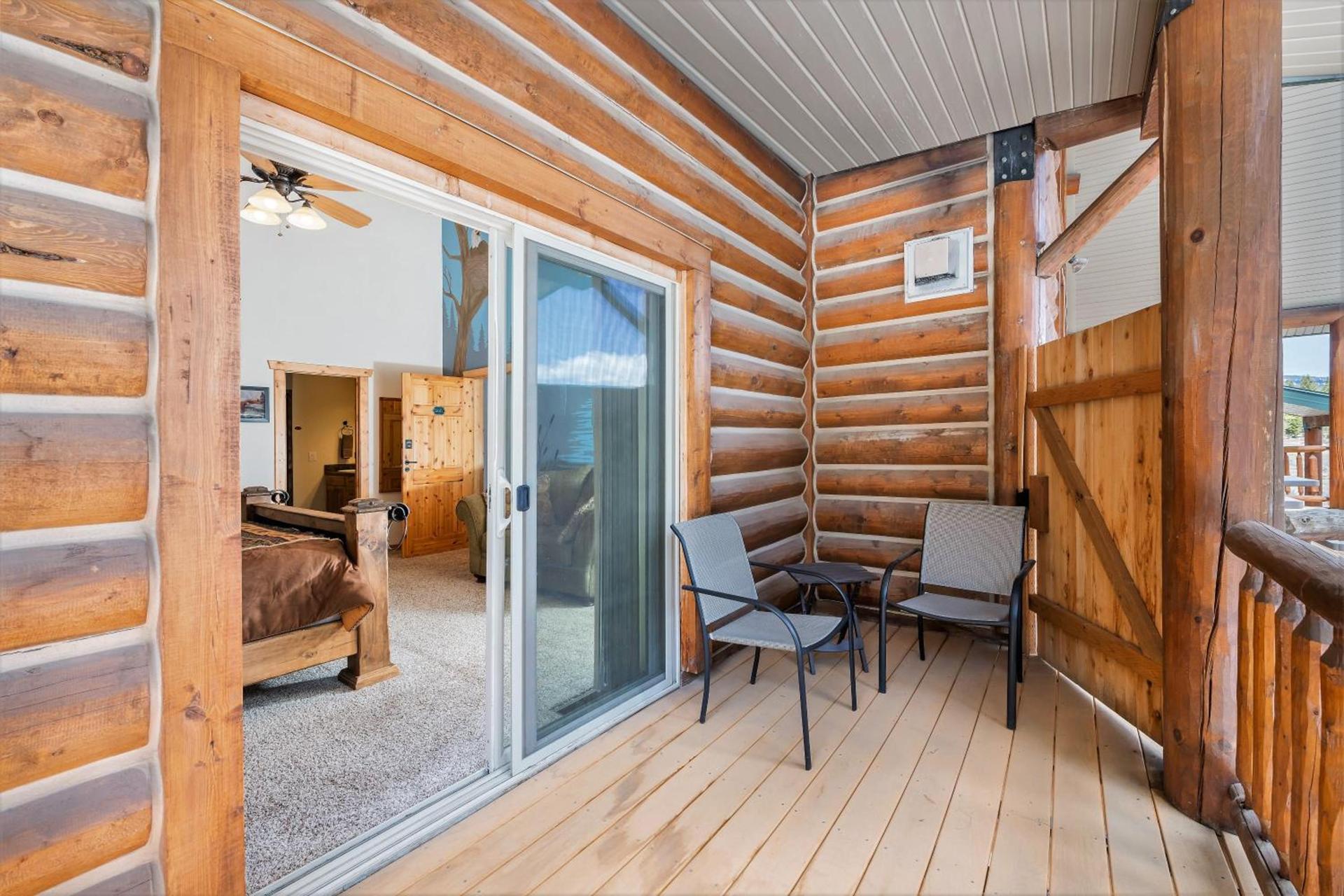 The Hideaway Lodge photo 53