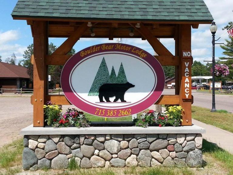 Boulder Bear Motor Lodge photo 61