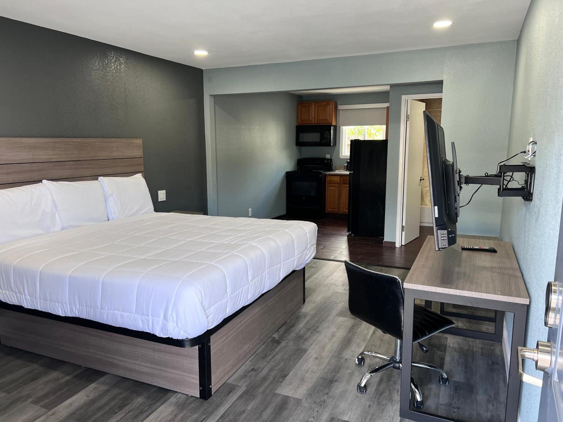 Surf City Inn & Suites photo 48