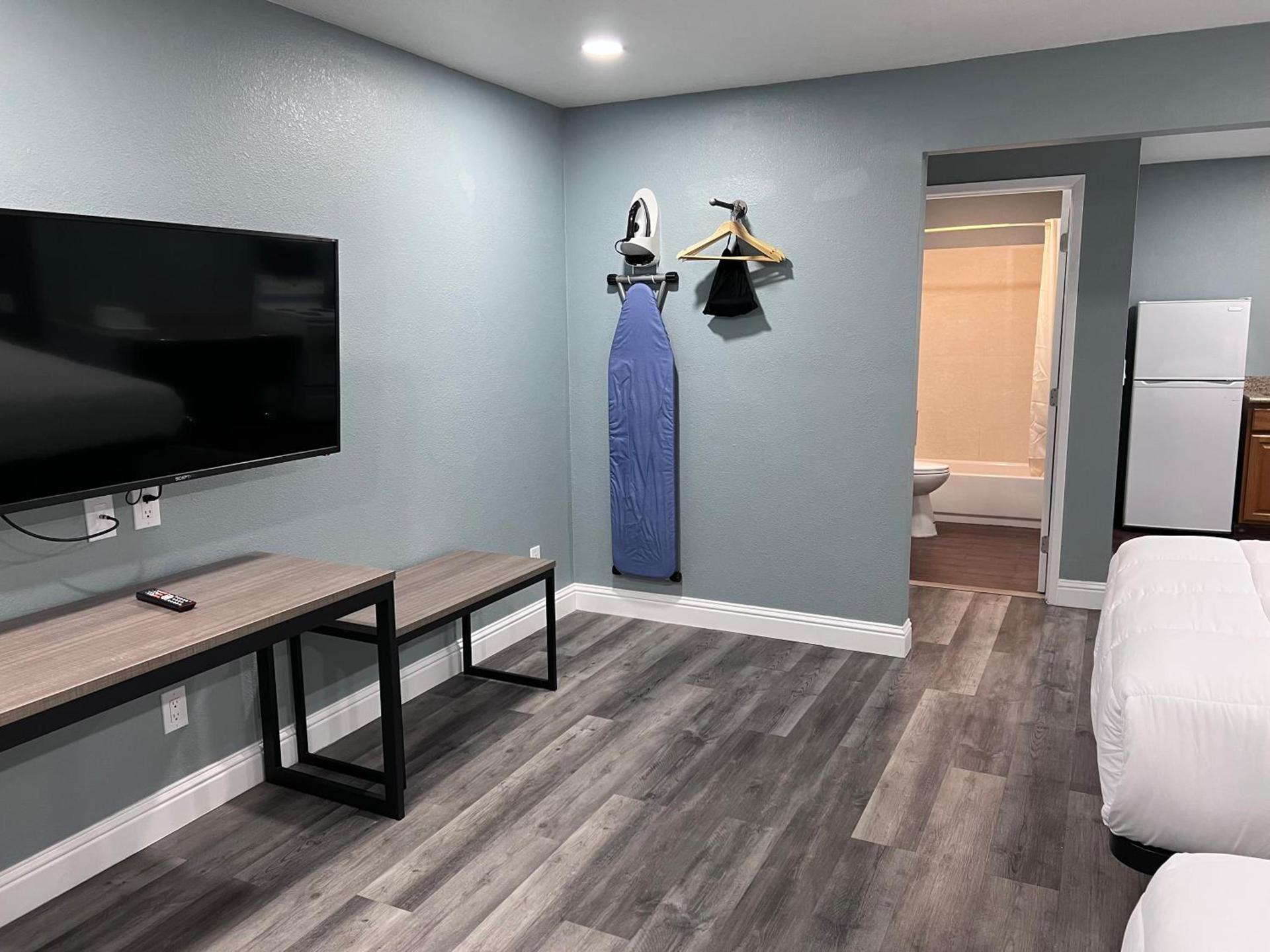Surf City Inn & Suites photo 24