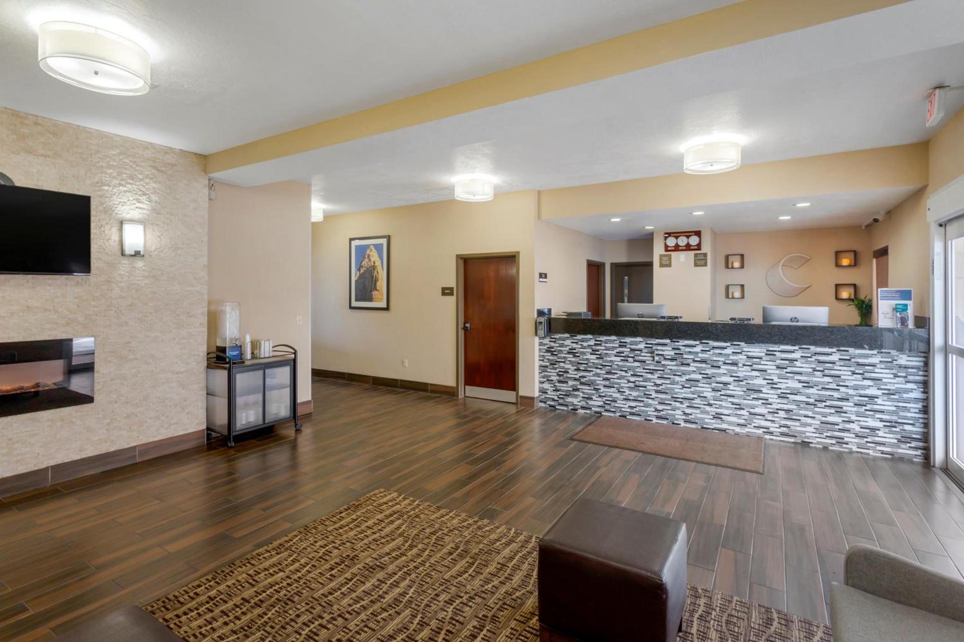 Comfort Inn & Suites Woods Cross - Salt Lake City North photo 32