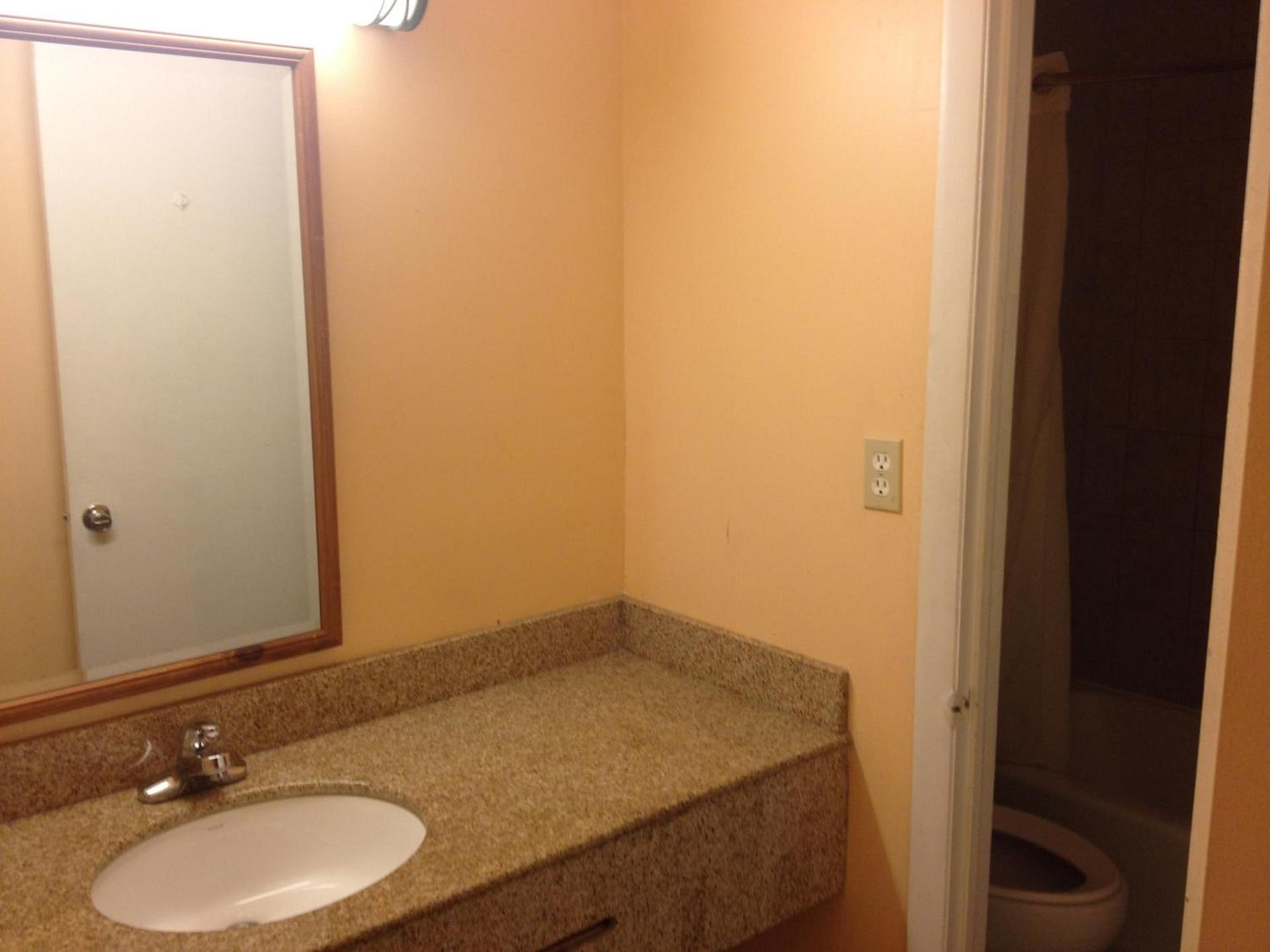 Fort Eustis Inn photo 14