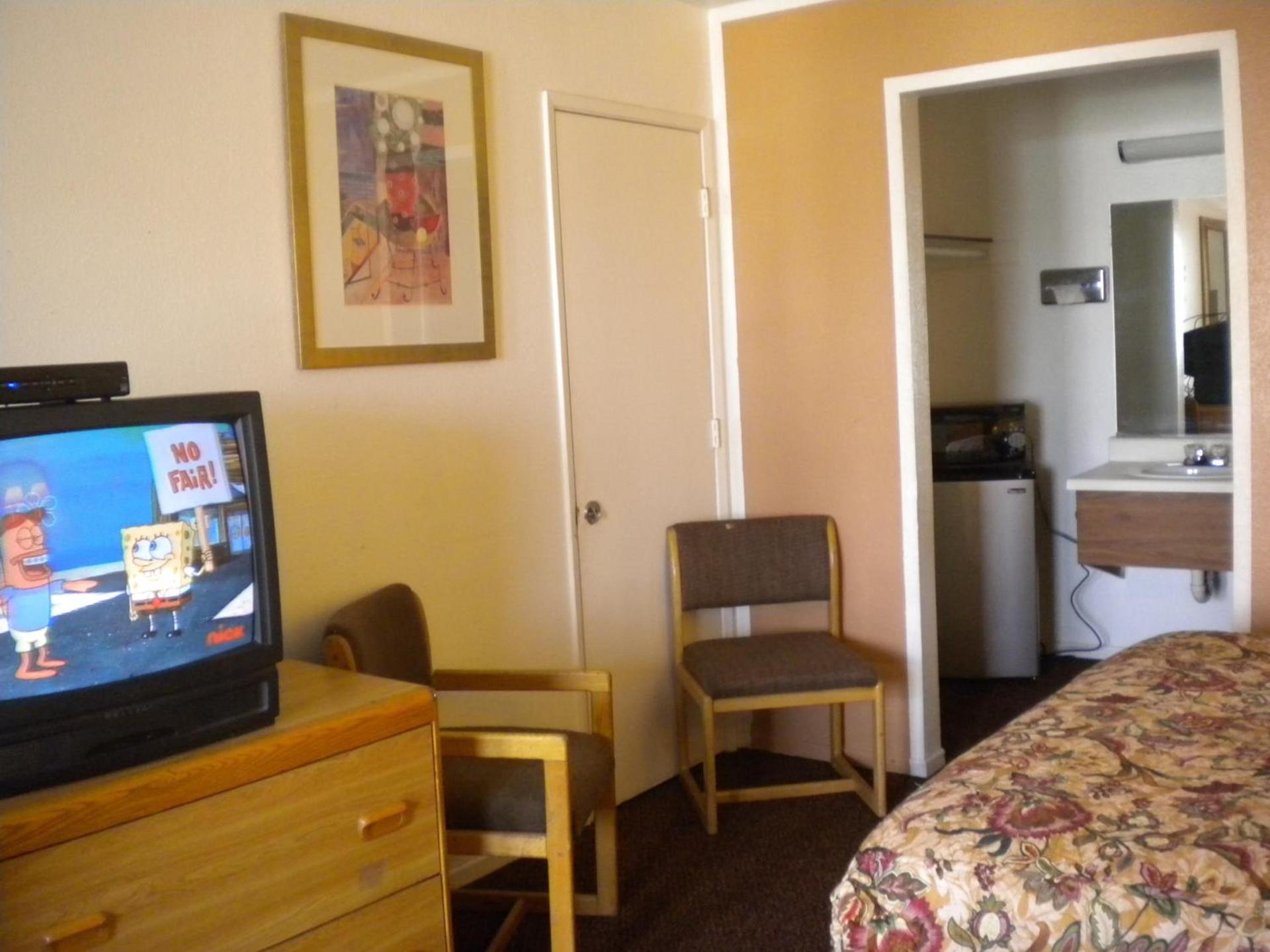Wasco Inn photo 22
