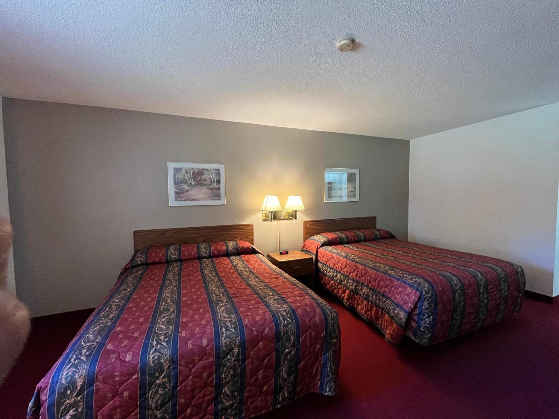 Boulder Bear Motor Lodge photo 30