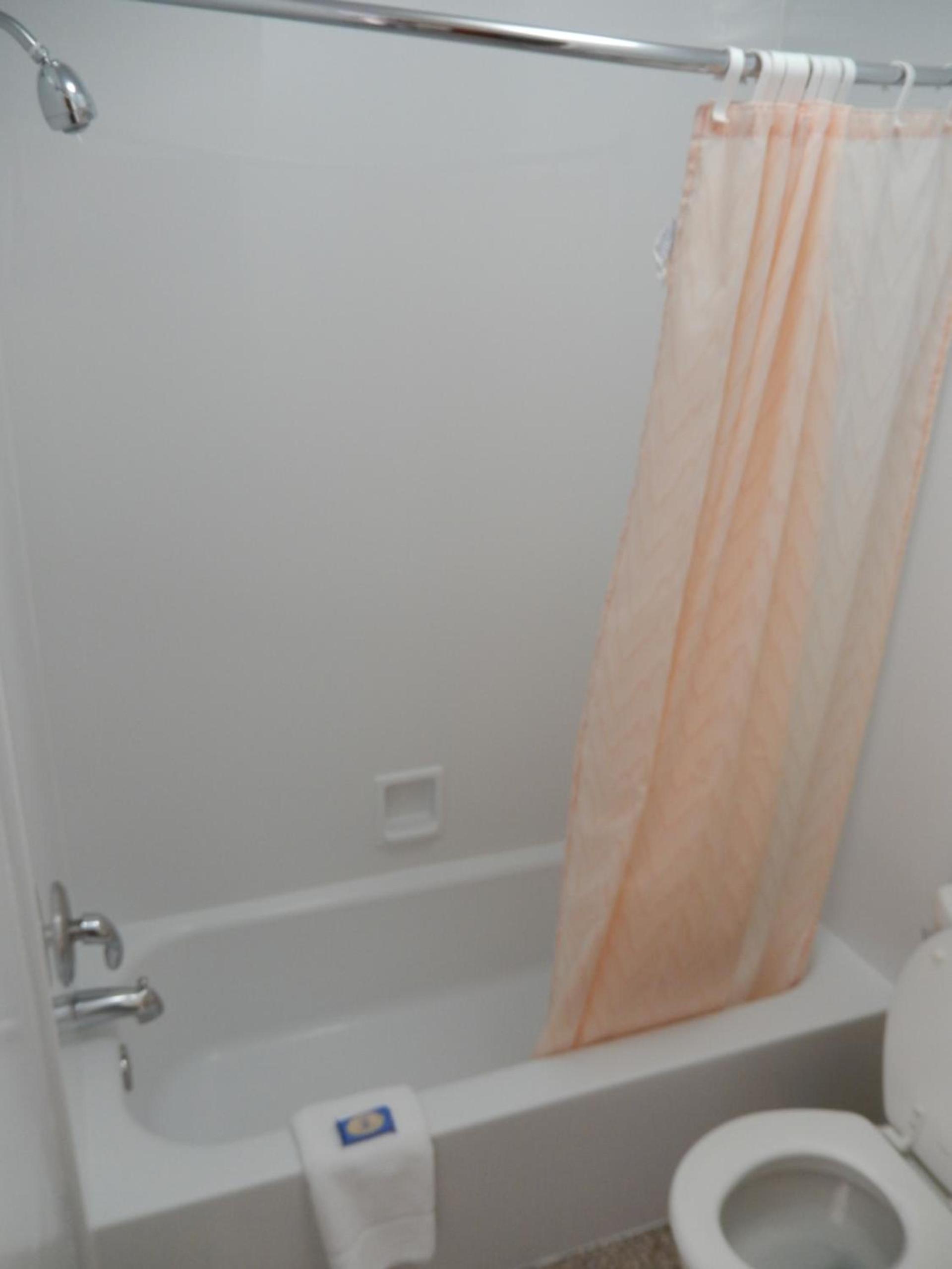 Townsman Motel photo 12