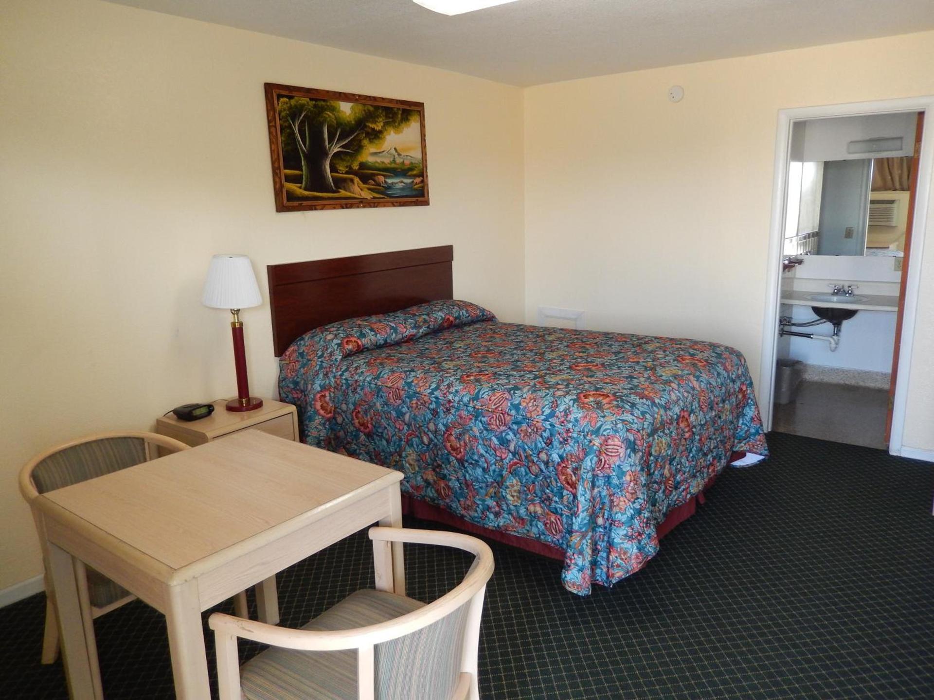 Townsman Motel photo 1