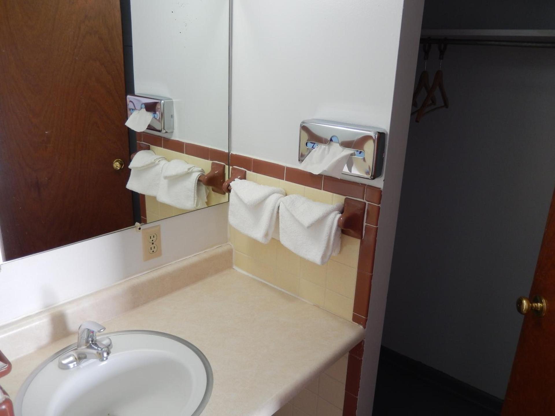 Townsman Motel photo 4