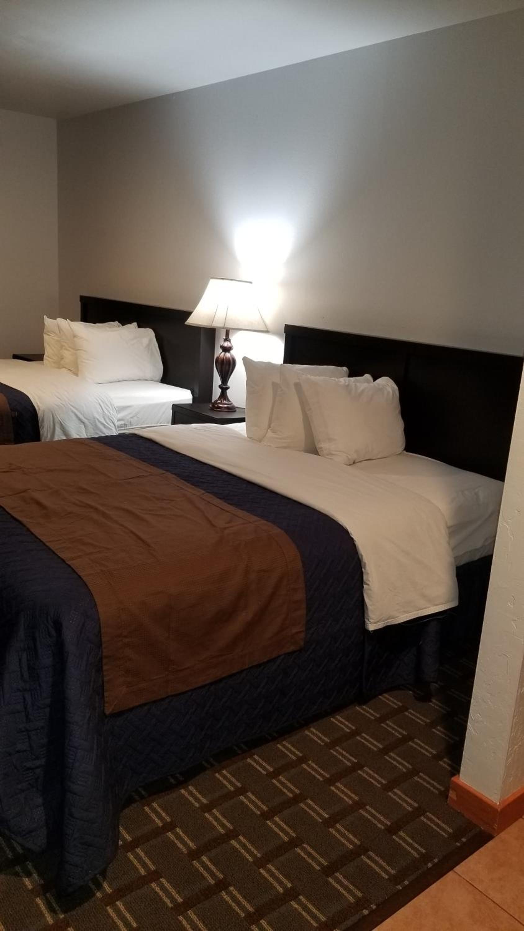 Valley Hi Hotel photo 18