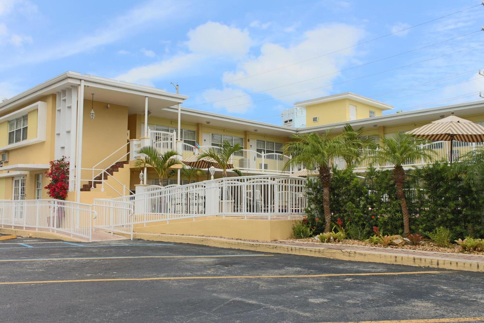 Beach Place Hotel photo 70
