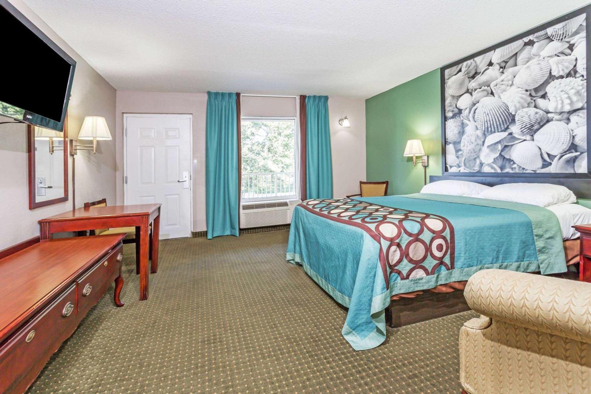 Super 8 by Wyndham Marianna I-10 photo 5