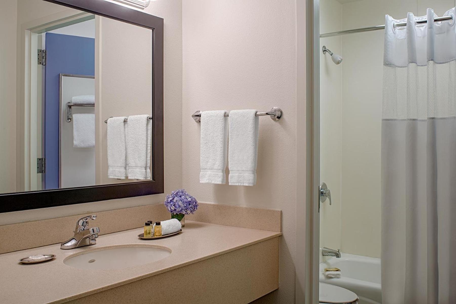 Federal City Inn & Suites photo 11