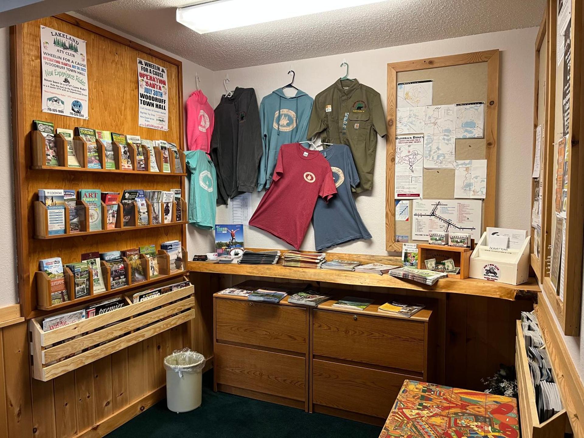 Boulder Bear Motor Lodge photo 10