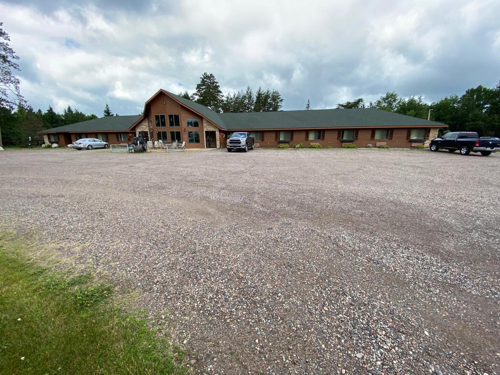 Boulder Bear Motor Lodge photo 27