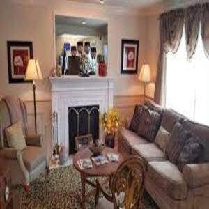 Colonial Brick Inn & Suites photo 2