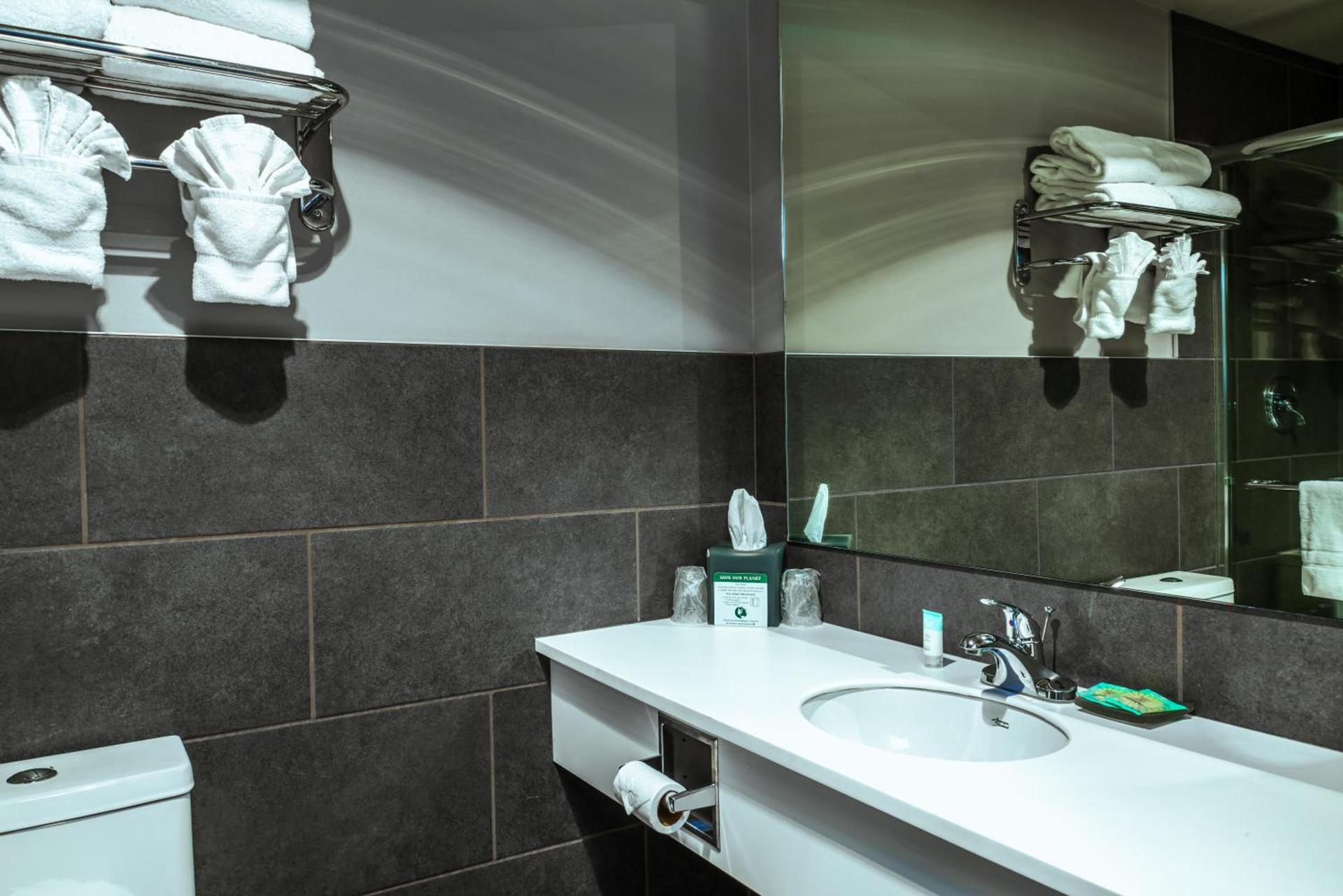 Ruby River Hotel photo 20